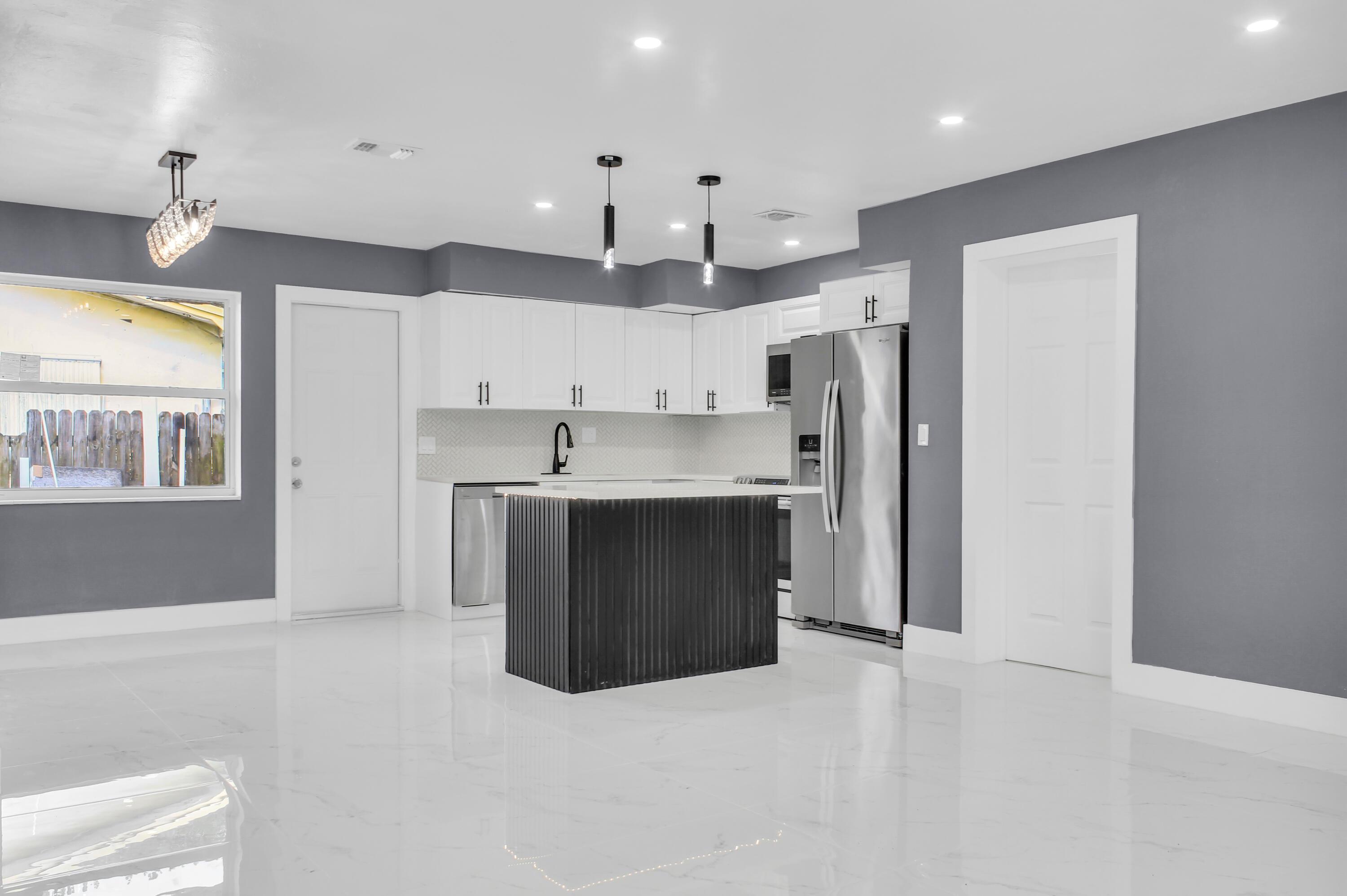 915 SW 3rd Street, Boynton Beach, FL 33435, Boynton Beach
