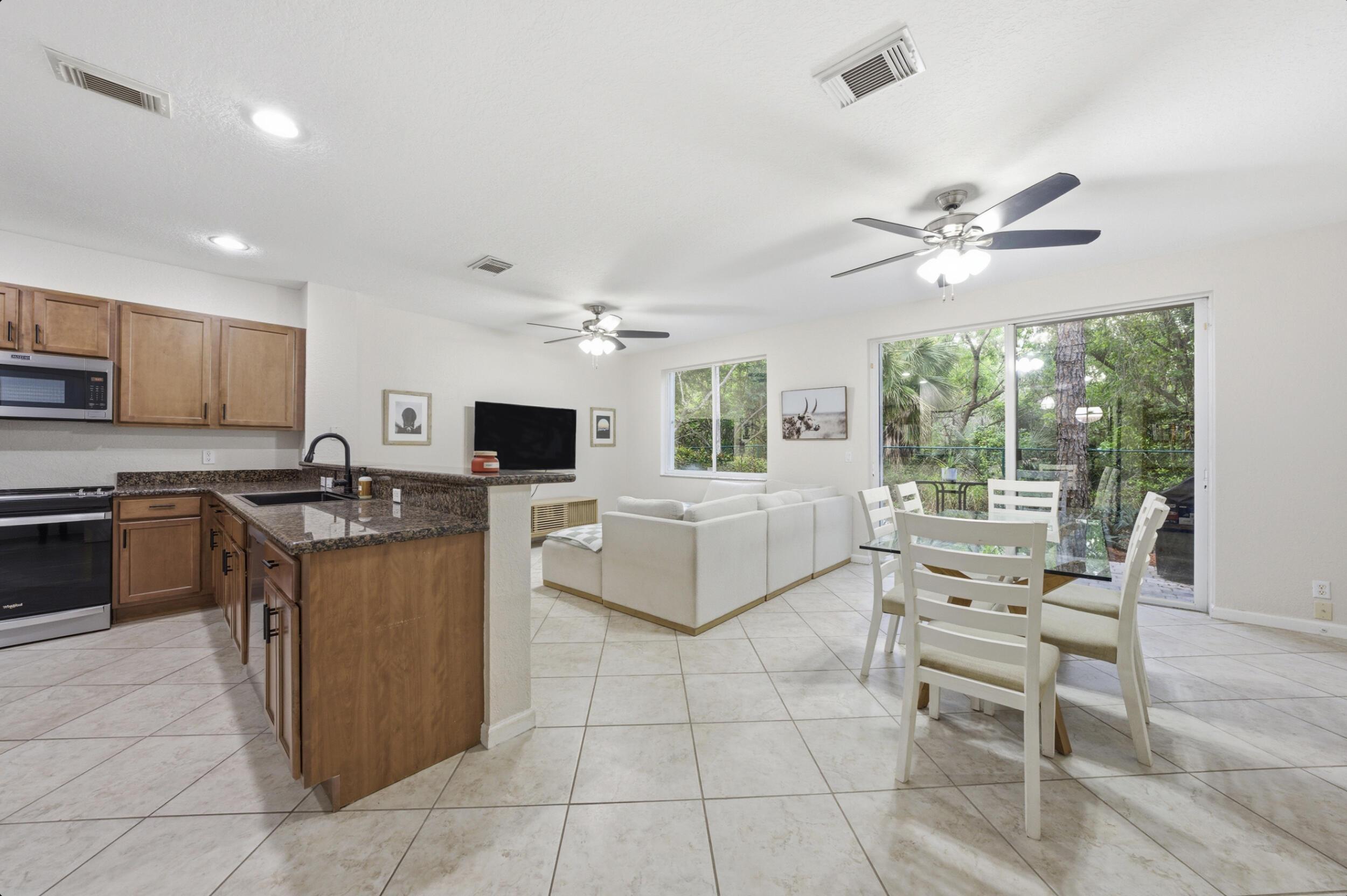 3084 N Evergreen Circle, Boynton Beach, FL 33426, Boynton Beach - Photo 5
