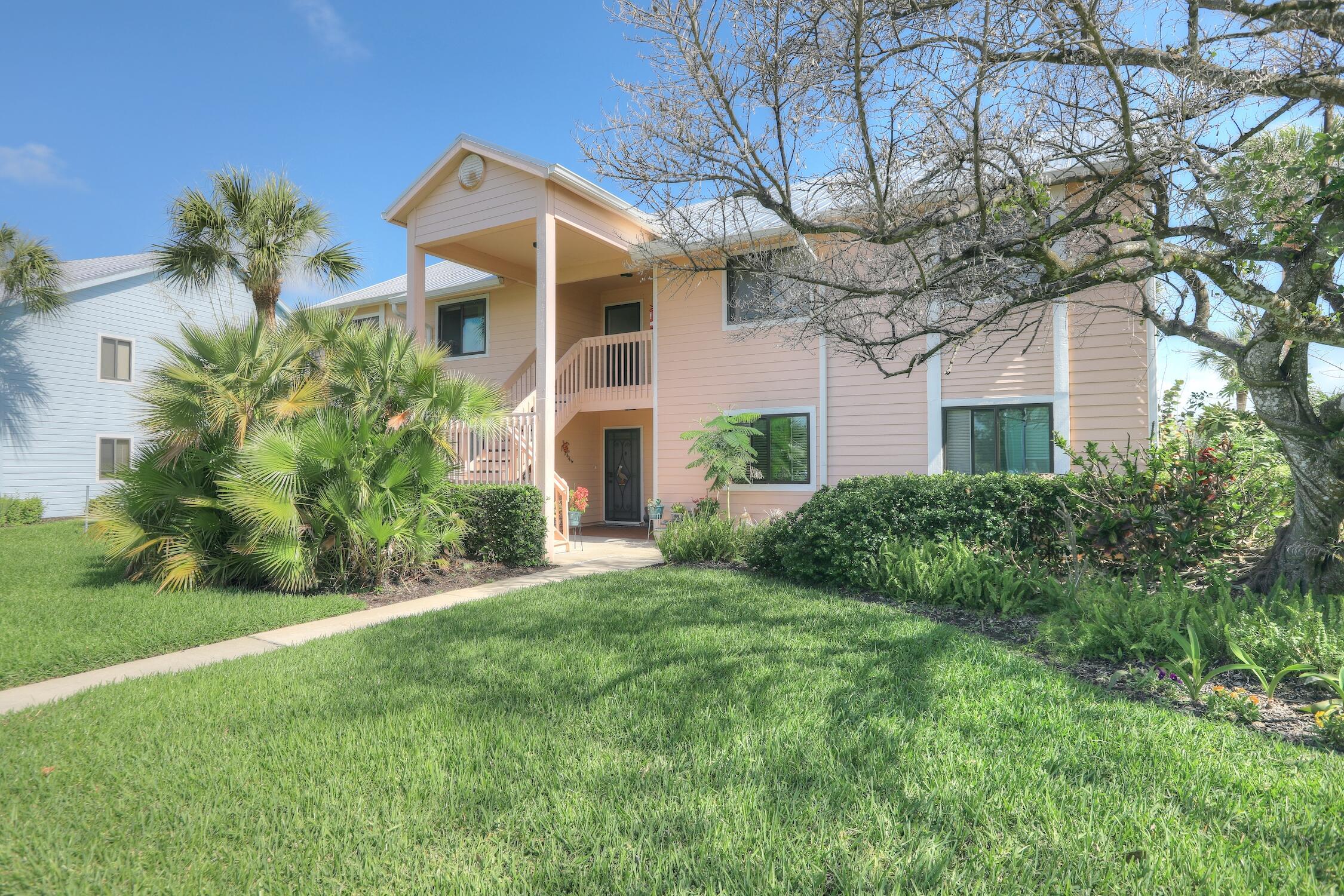 5720 Pelican Pointe Drive 3, Sebastian, FL 32958, Sebastian - Photo 2