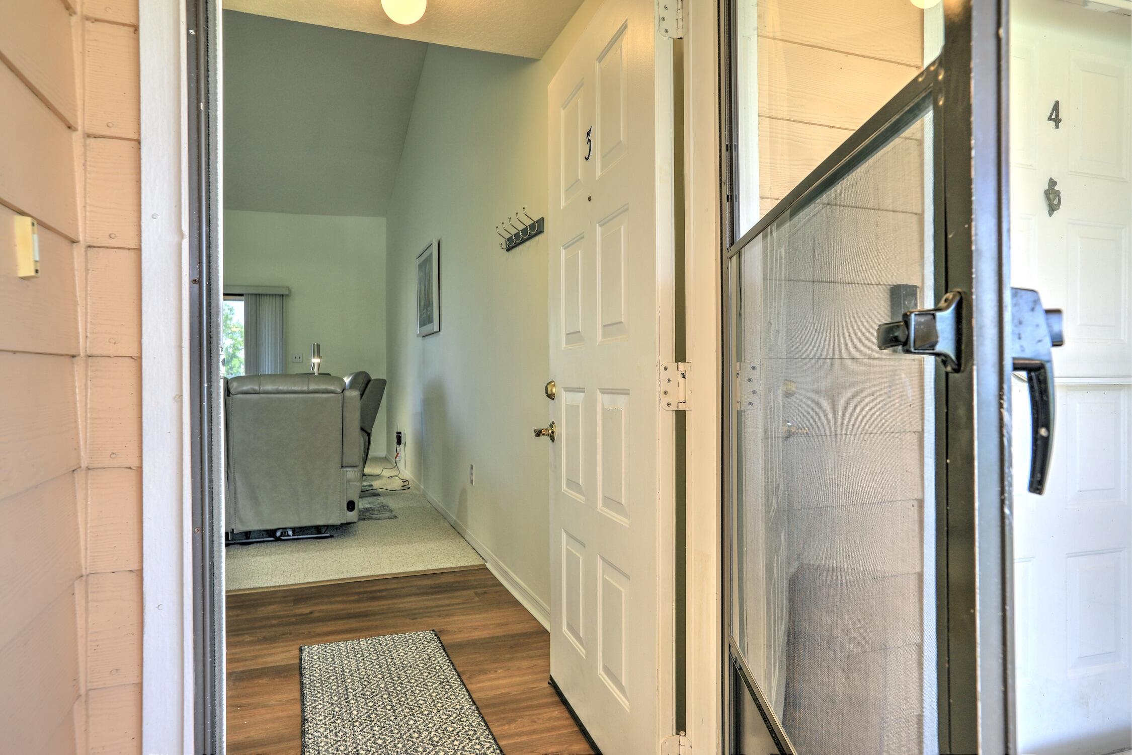 5720 Pelican Pointe Drive 3, Sebastian, FL 32958, Sebastian - Photo 5
