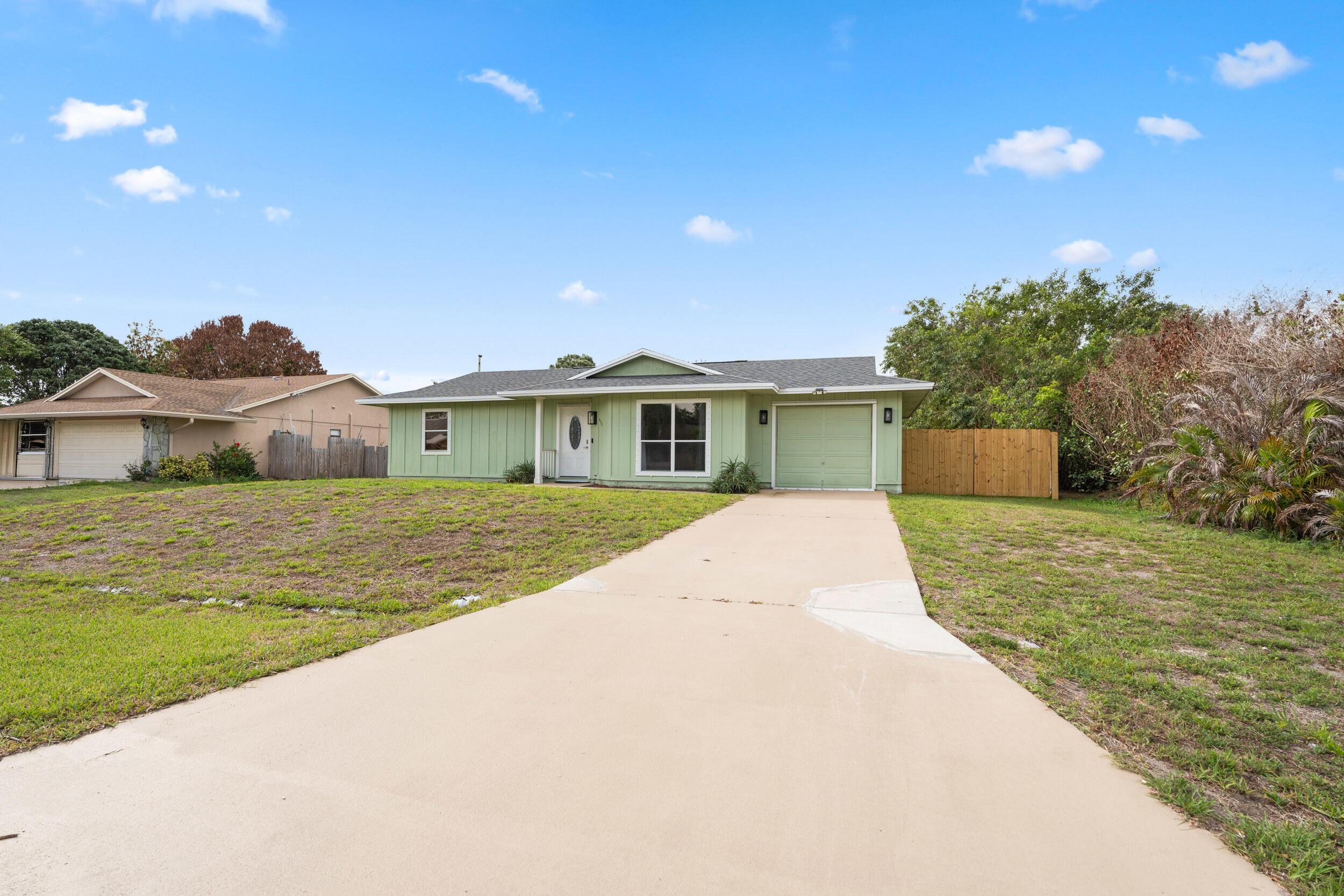 452 SW David Terrace, Port St. Lucie, FL 34953, Port St. Lucie - Photo 2