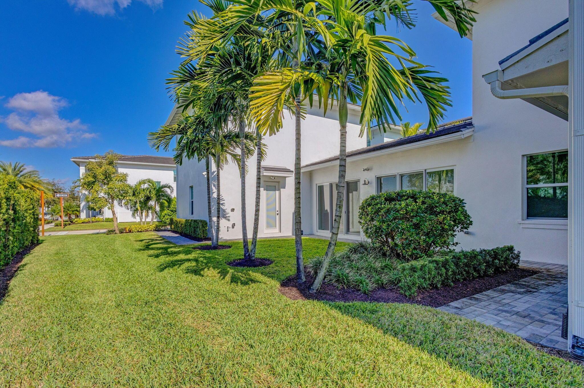 13325 Machiavelli Way, Palm Beach Gardens, FL 33418, Palm Beach Gardens - Photo 2