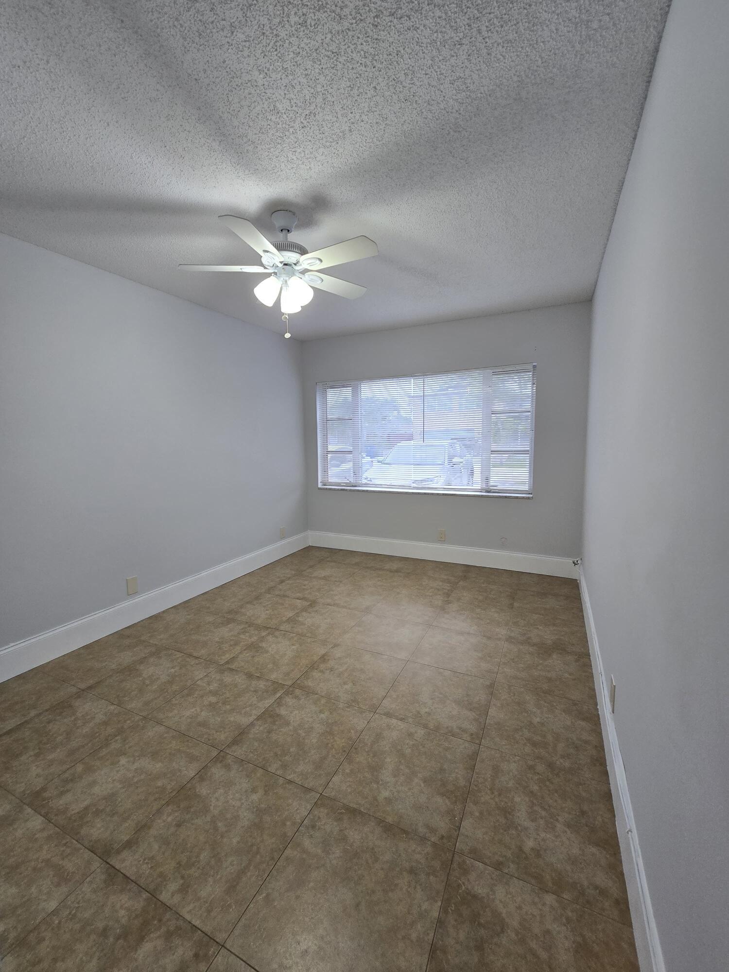 5840 NE 22nd Way 707, Fort Lauderdale, FL 33308, Fort Lauderdale - Photo 3