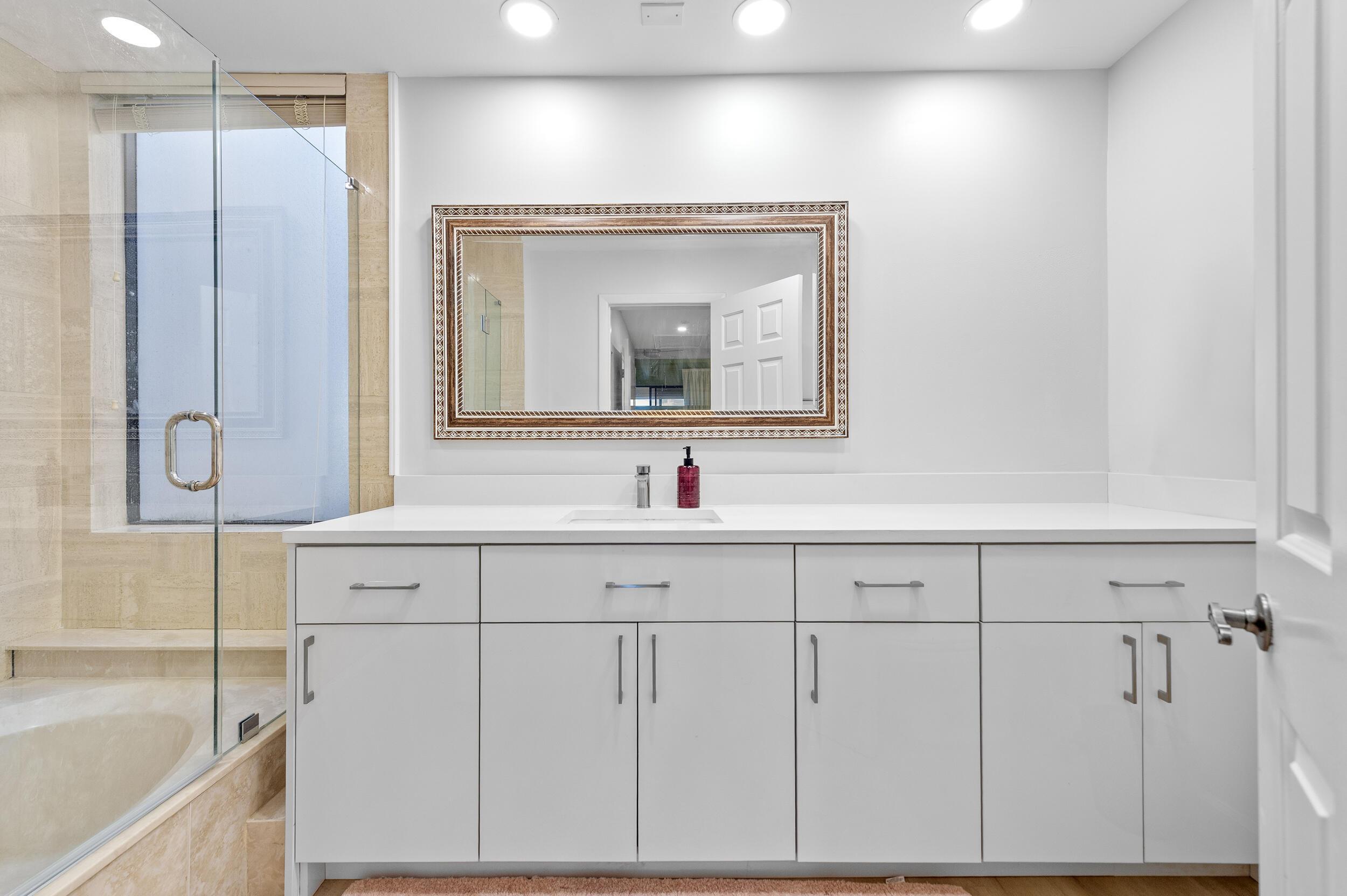 7460 La Paz Boulevard 304, Boca Raton, FL 33433, Boca Raton - Photo 2