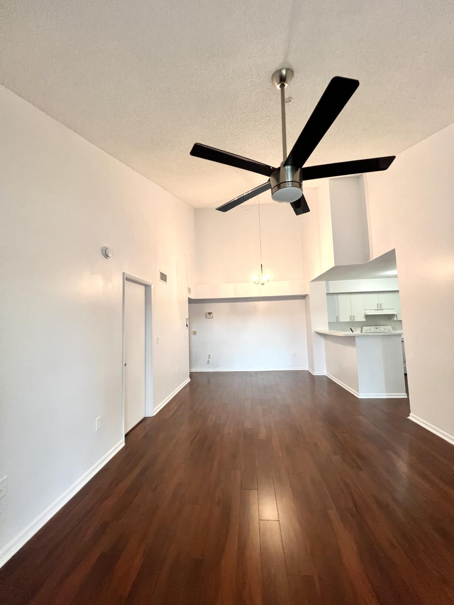 7872 Sonoma Springs Circle 205, Lake Worth, FL 33463, Lake Worth - Photo 4