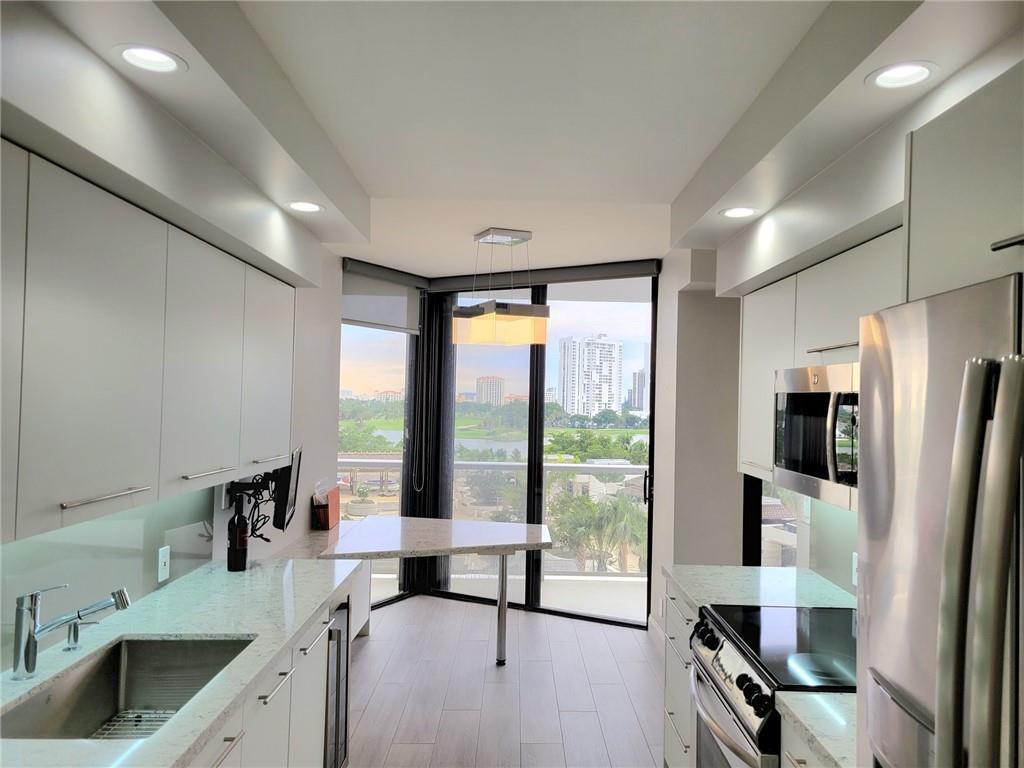20281 E Country Club Drive E 503, Aventura, FL 33180, Aventura - Photo 3