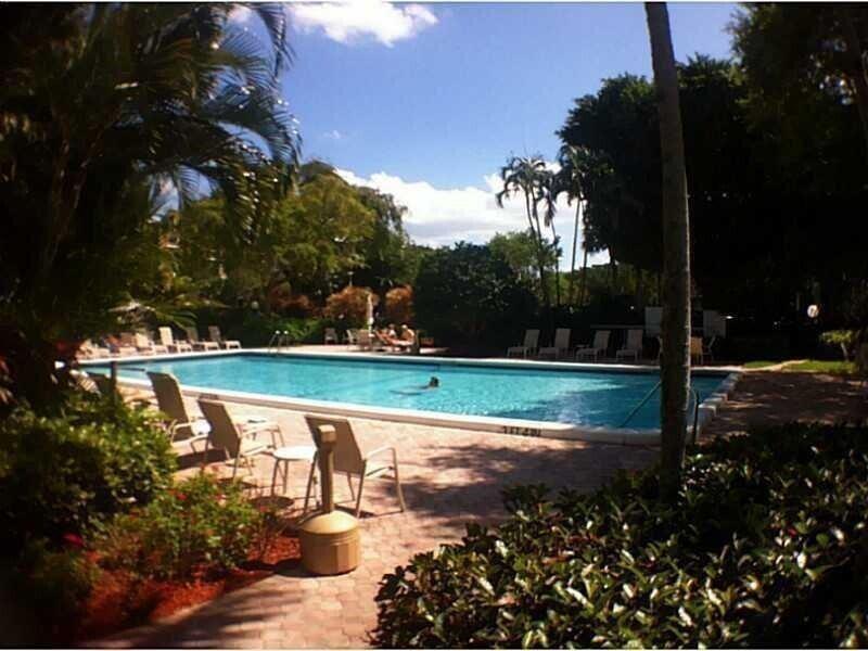 3091 N Course Drive 303, Pompano Beach, FL 33069, Pompano Beach - Photo 2