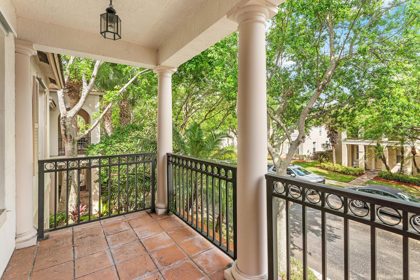 8058 Murano Circle, Palm Beach Gardens, FL 33418, Palm Beach Gardens - Photo 3