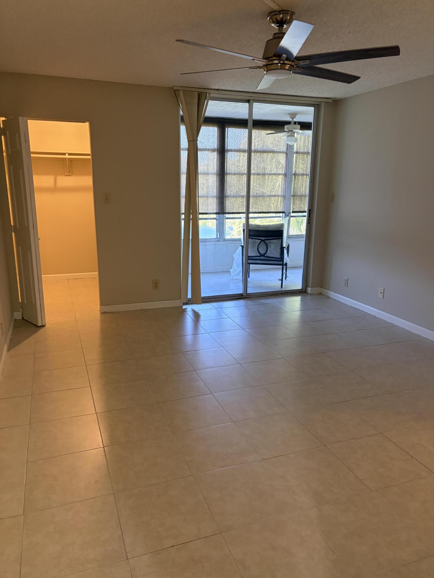 3341 NW 47th Terrace 301, Lauderdale Lakes, FL 33319, Lauderdale Lakes - Photo 3