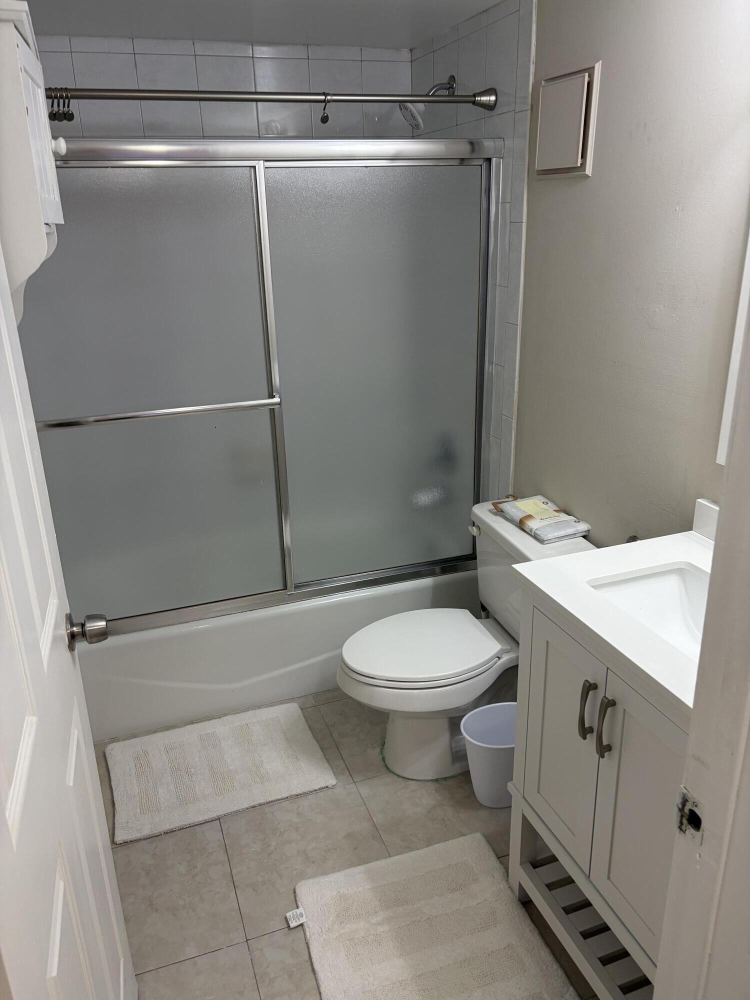3341 NW 47th Terrace 301, Lauderdale Lakes, FL 33319, Lauderdale Lakes - Photo 4