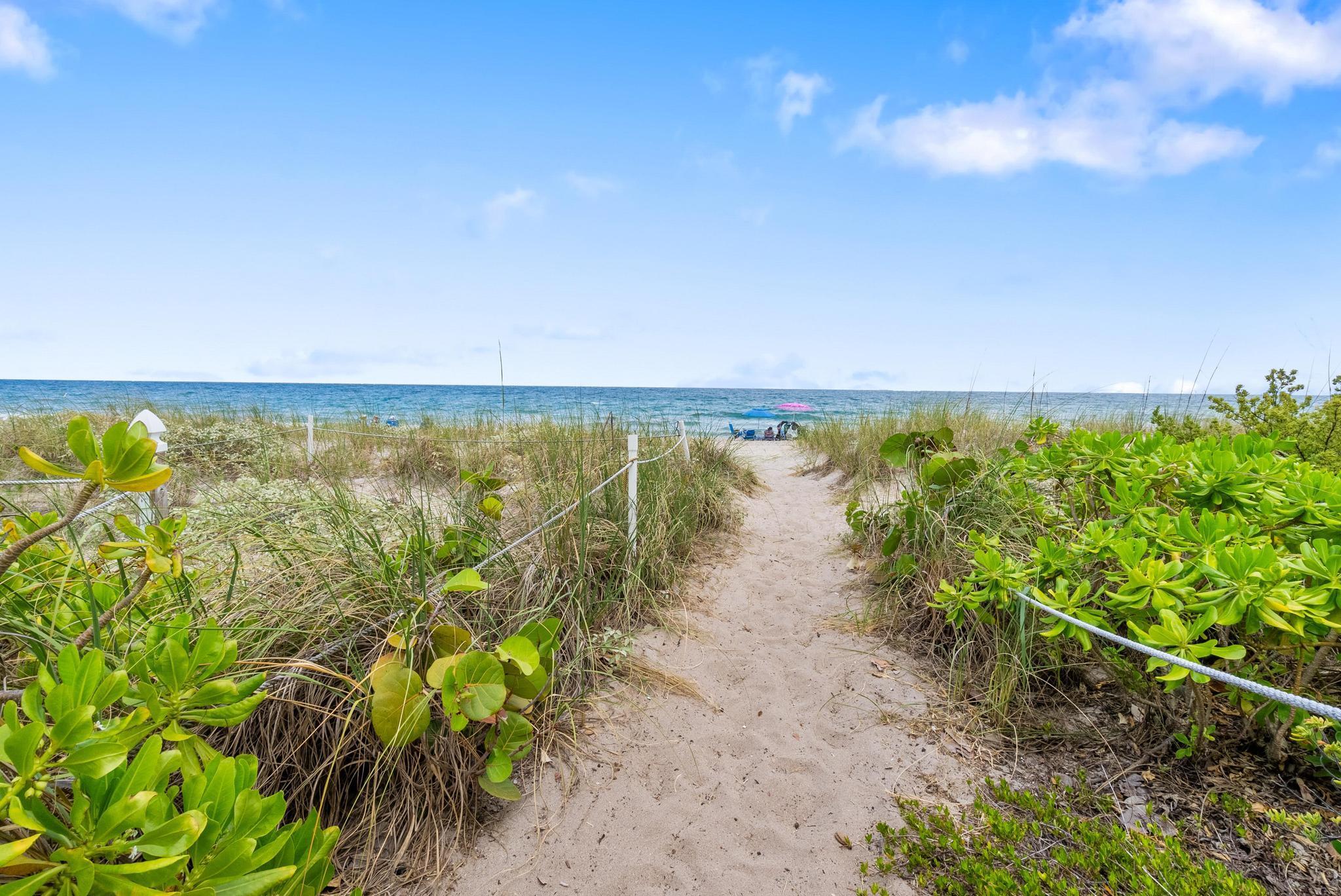 1461 S Ocean Boulevard 304, Lauderdale-By-The-Sea, FL 33062, Lauderdale-By-The-Sea - Photo 2