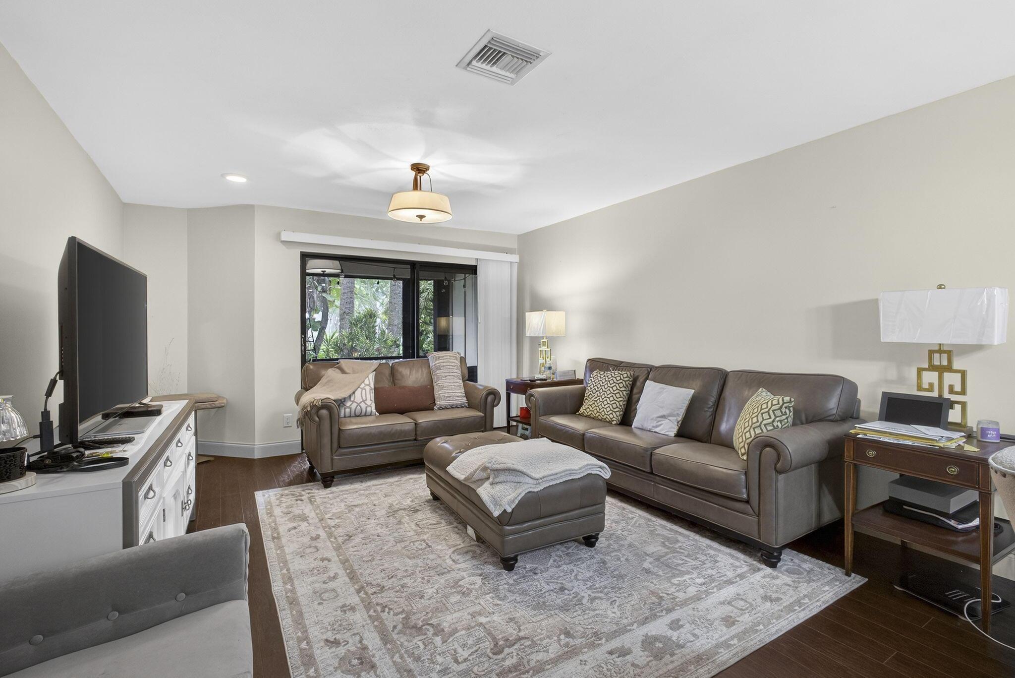500 Crosswinds Drive C1, Greenacres, FL 33413, Greenacres - Photo 3