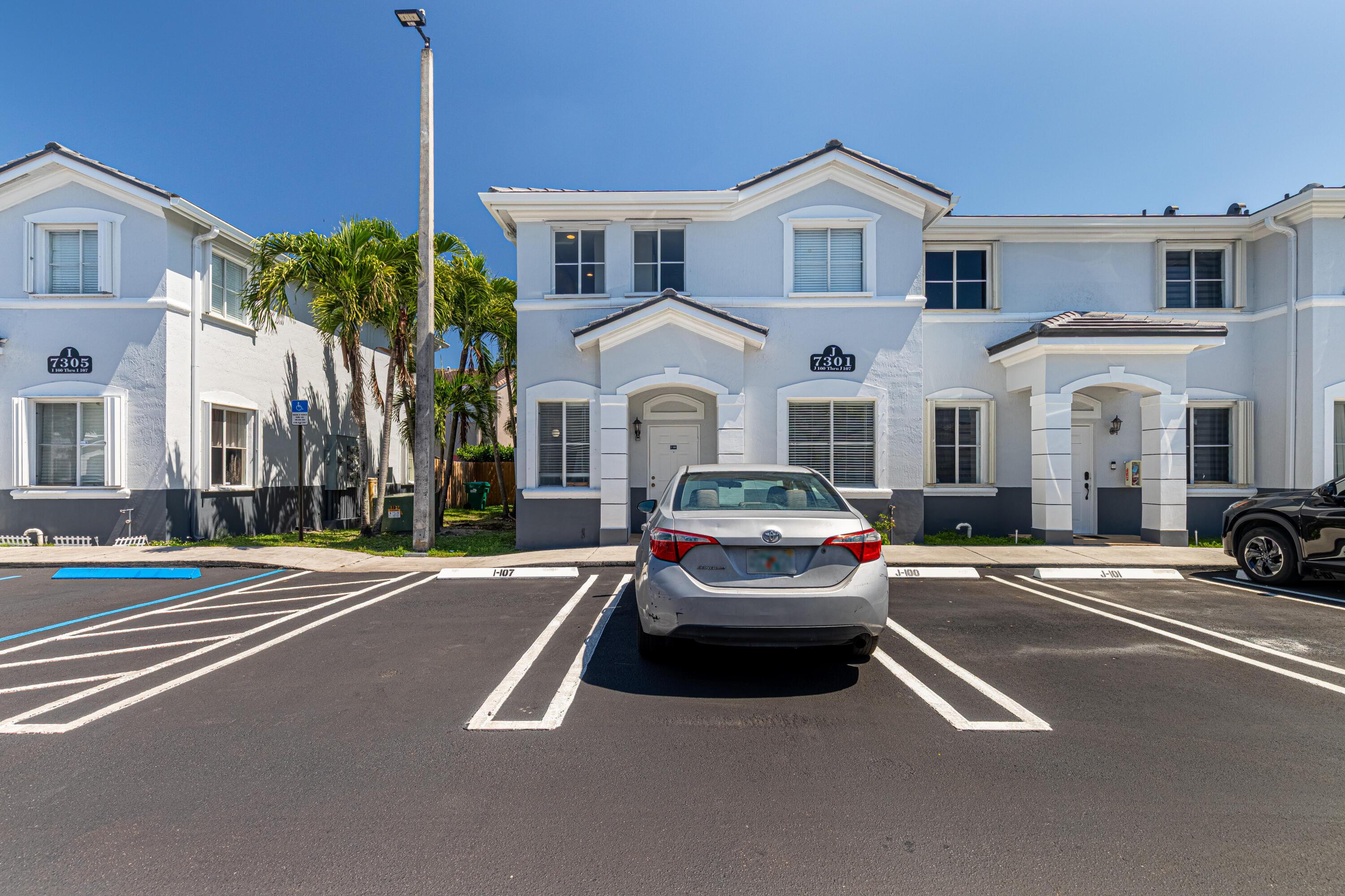 7301 NW 174th Terrace 100, Hialeah, FL 33015, Hialeah