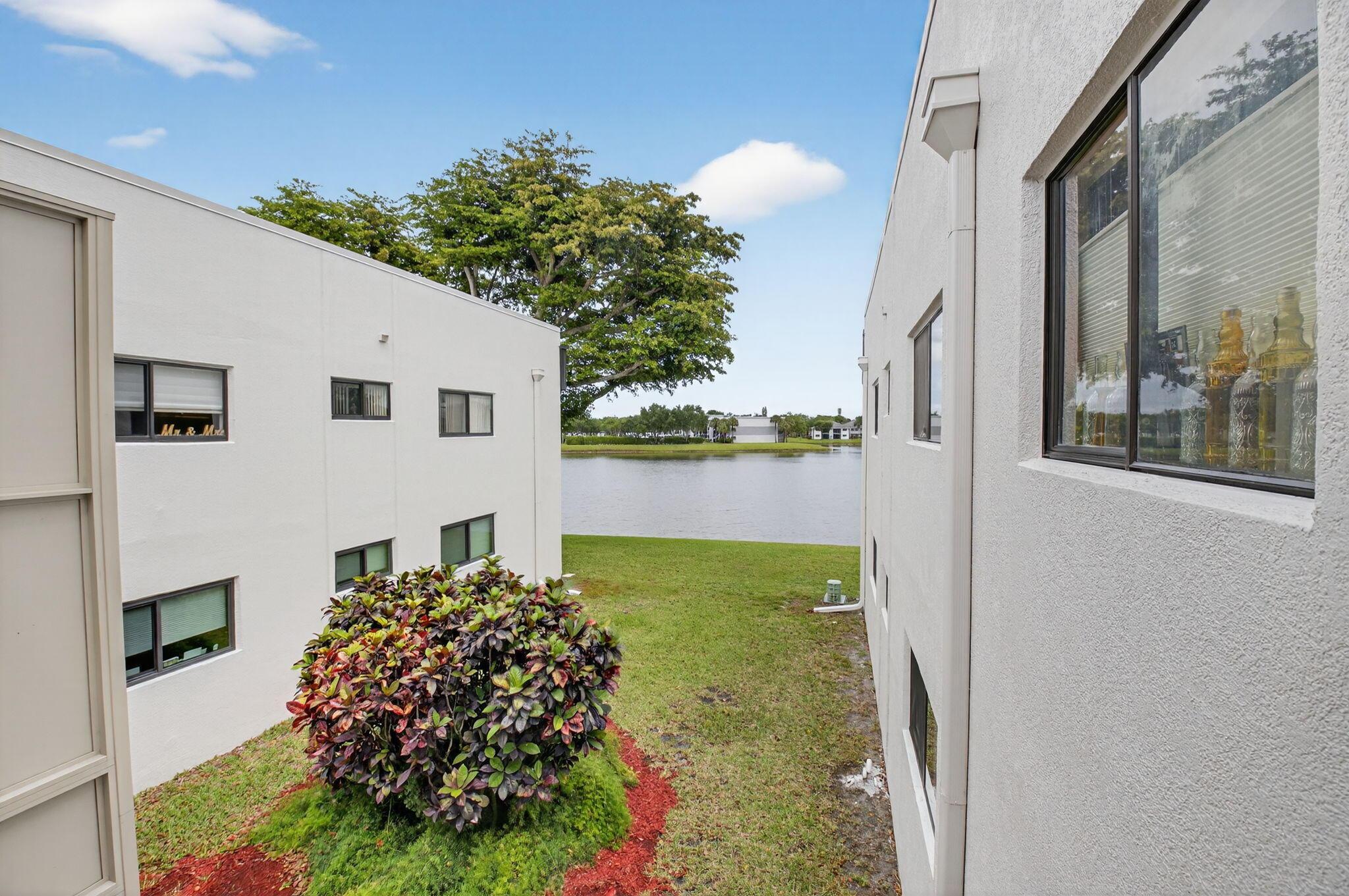 15109 Ashland Drive 323, Delray Beach, FL 33484, Delray Beach - Photo 5