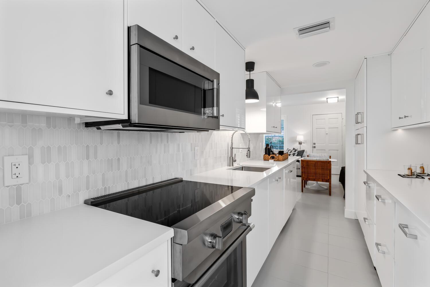 134 Peruvian Avenue 104, Palm Beach, FL 33480, Palm Beach - Photo 5