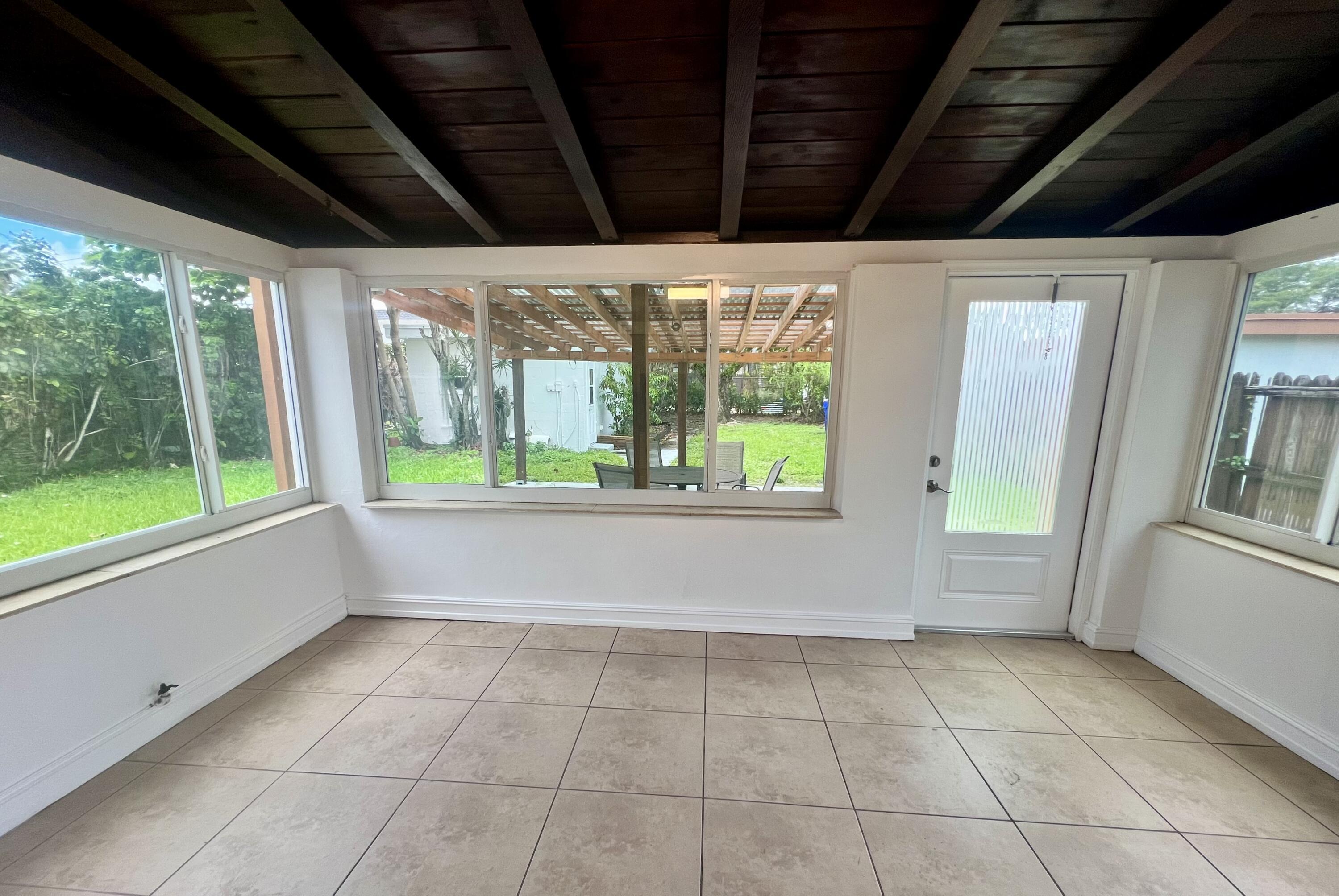 2530 Mckinley Street, Hollywood, FL 33020, Hollywood - Photo 5