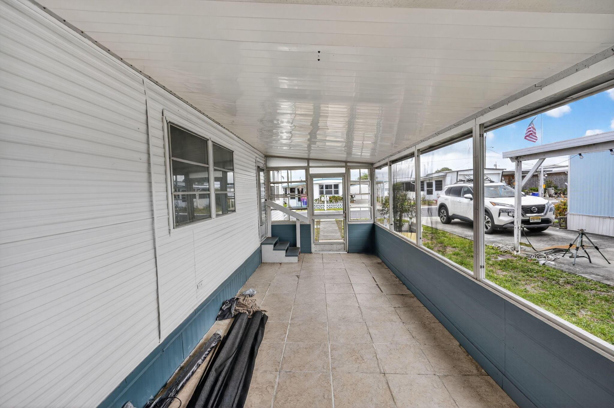 10885 SE Federal Highway 96, Hobe Sound, FL 33455, Hobe Sound - Photo 5