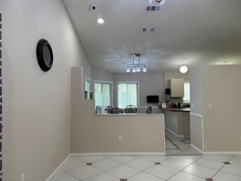 1038 W Jasmine Lane, North Lauderdale, FL 33068, North Lauderdale - Photo 3