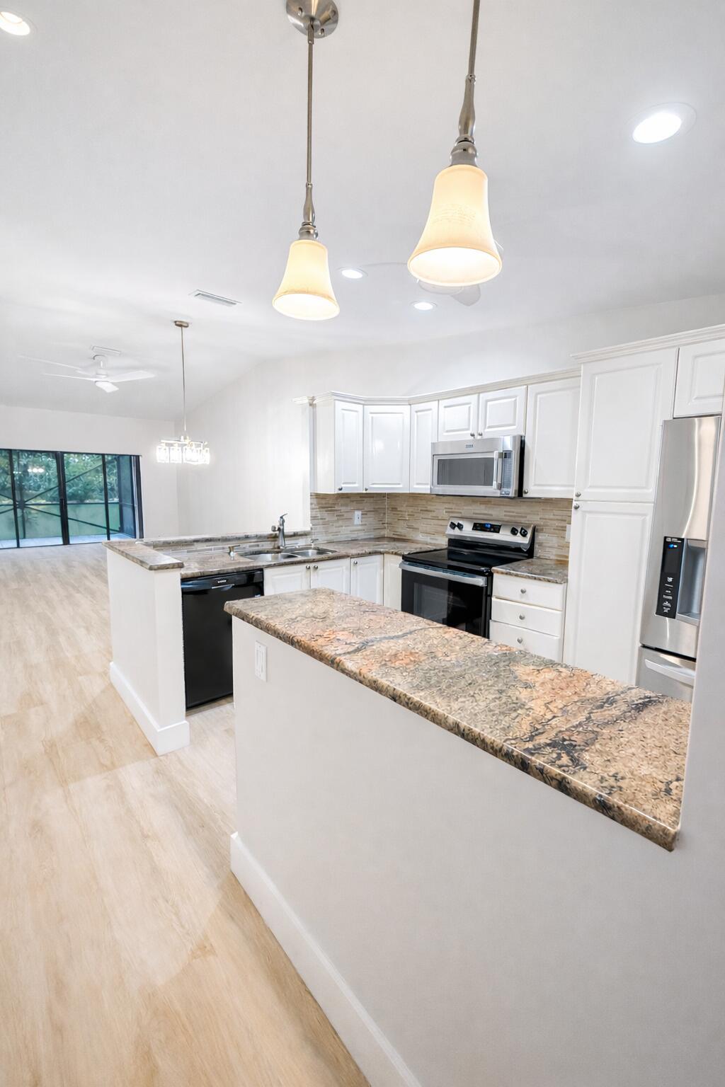 18765 Candlewick Drive, Boca Raton, FL 33496, Boca Raton - Photo 4