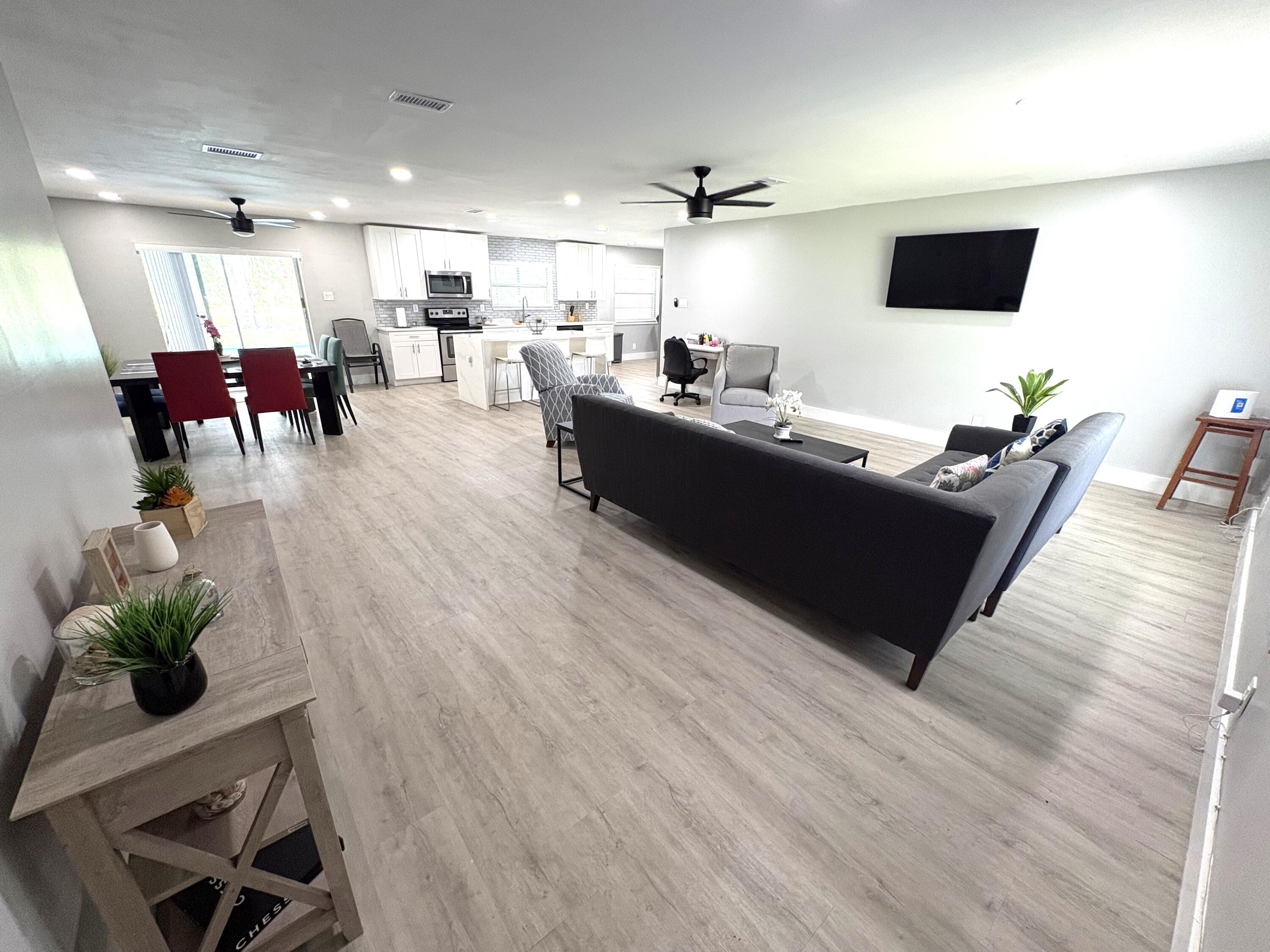 1401 NW 75th Terrace, Plantation, FL 33313, Plantation - Photo 4