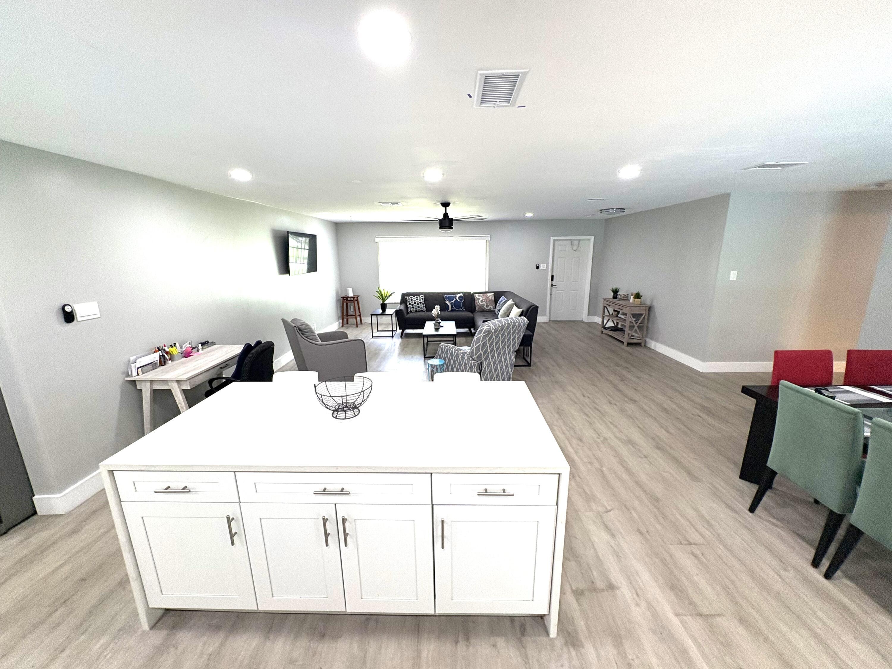 1401 NW 75th Terrace, Plantation, FL 33313, Plantation - Photo 5