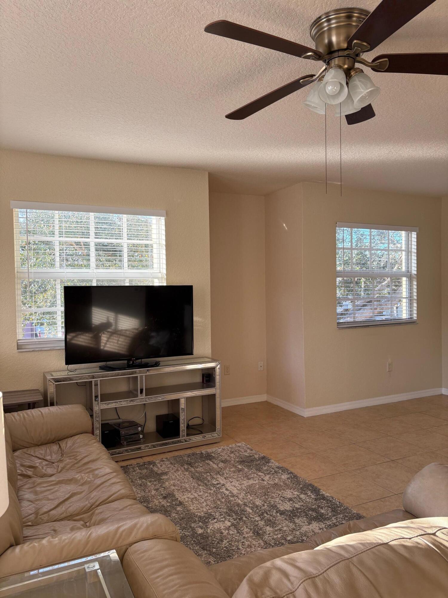 130 SW Peacock Boulevard 16207, Port St. Lucie, FL 34986, Port St. Lucie - Photo 3