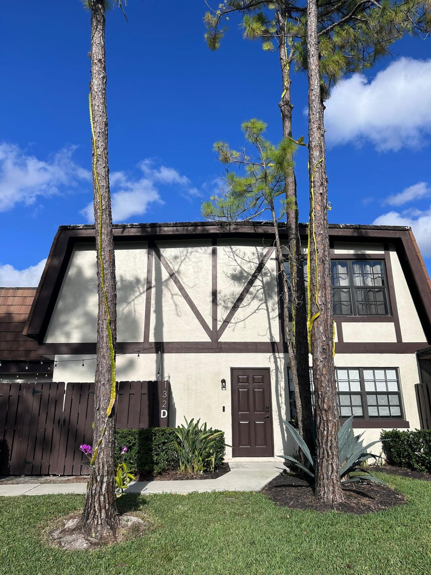 132 Weybridge Circle, Royal Palm Beach, FL 33411, Royal Palm Beach