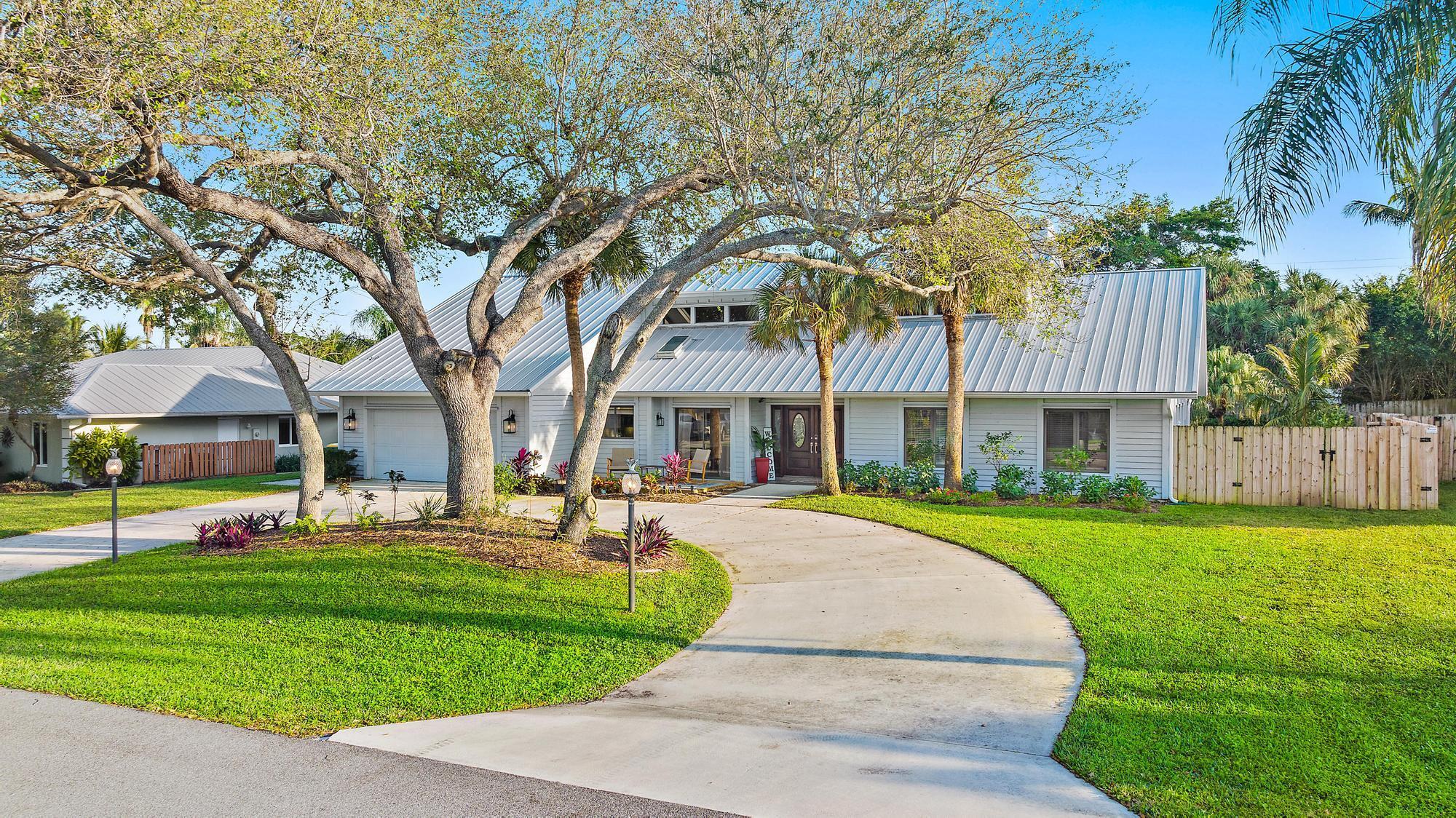 8422 SE Quail Ridge Way, Hobe Sound, FL 33455, Hobe Sound - Photo 2