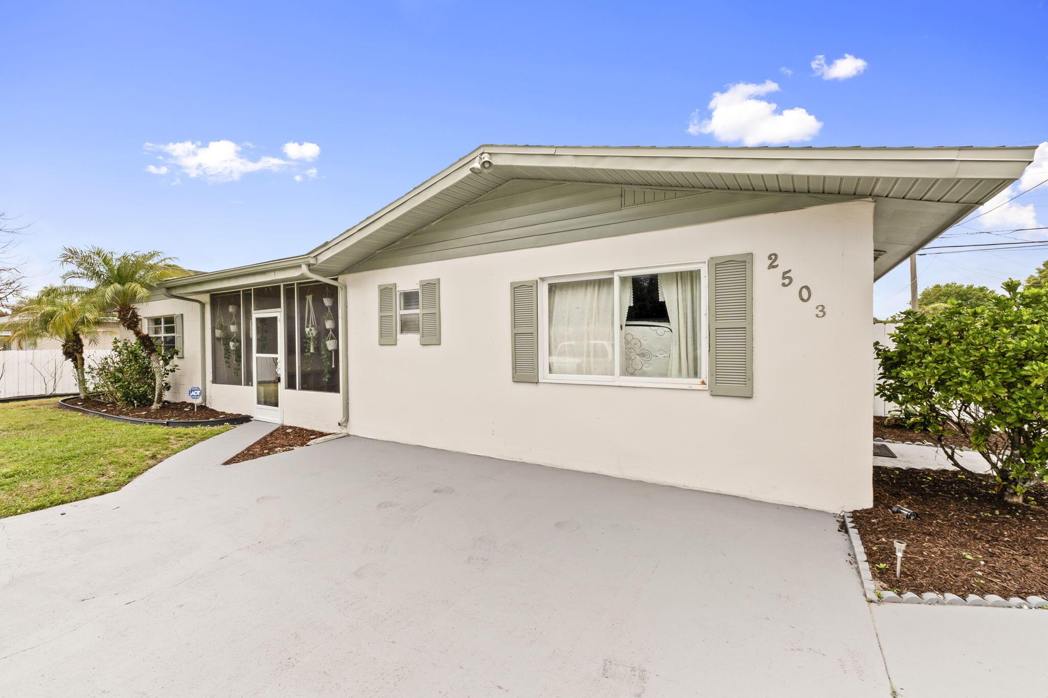 2503 Chesterfield Drive, Fort Pierce, FL 34982, Fort Pierce - Photo 4