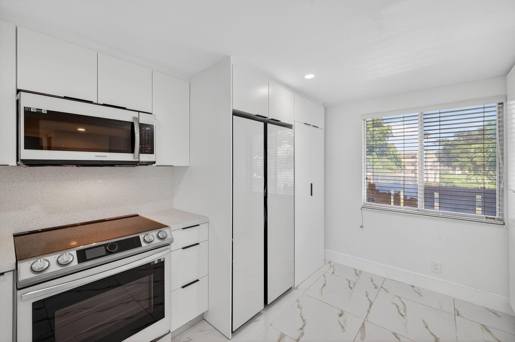 14375 Strathmore Lane 303, Delray Beach, FL 33446, Delray Beach - Photo 5