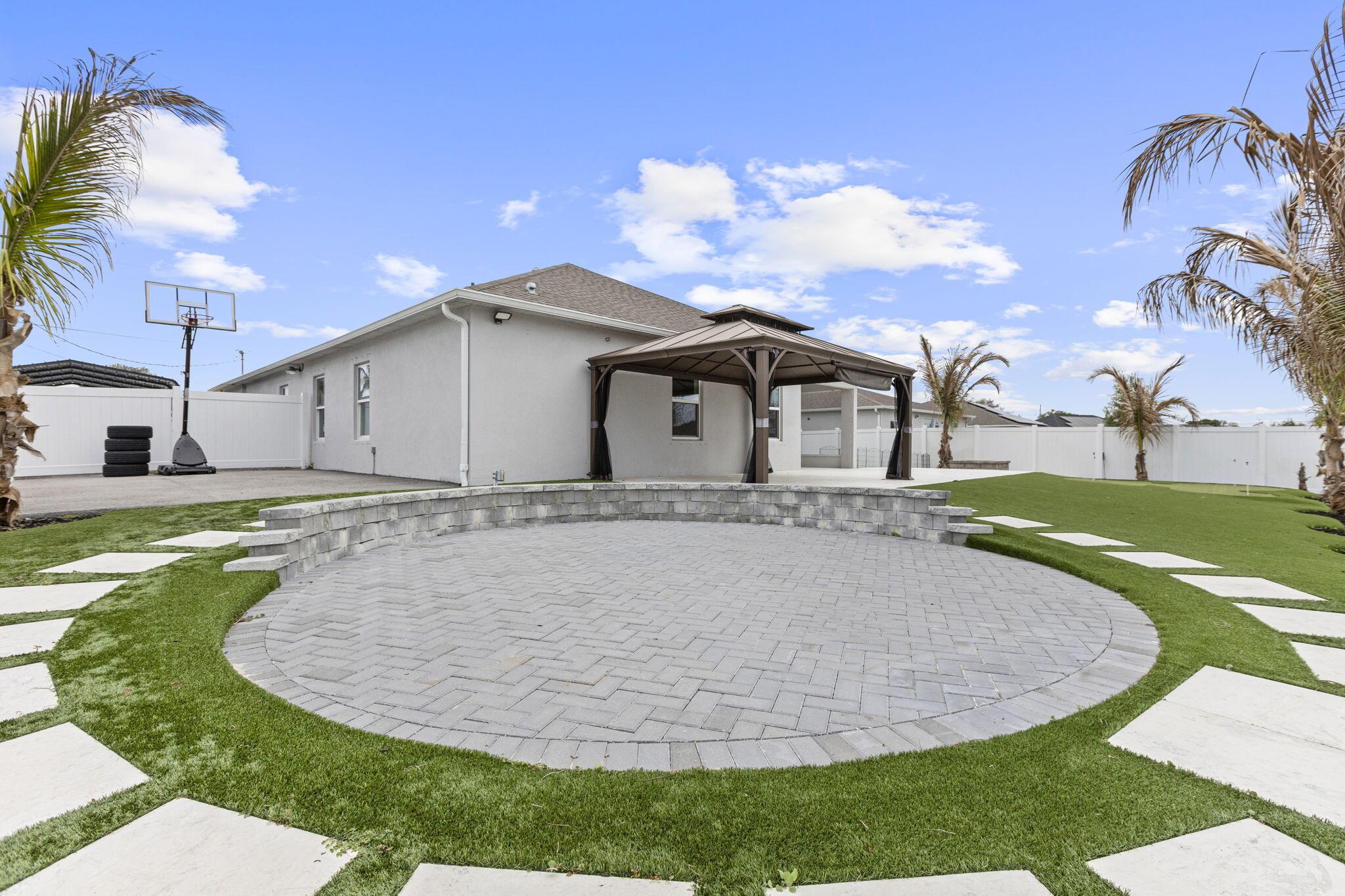 681 SW Millard Drive, Port St. Lucie, FL 34953, Port St. Lucie - Photo 3