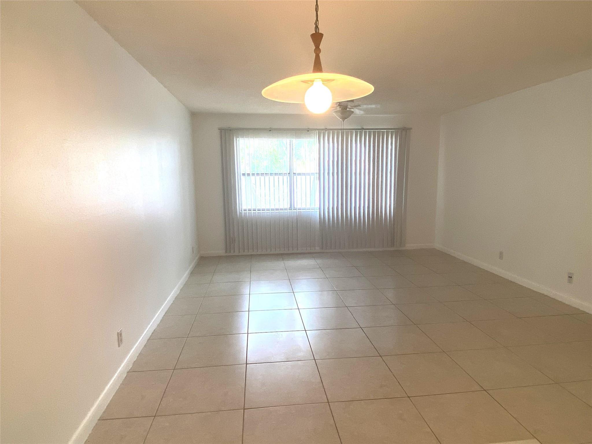 500 SE 2nd Avenue 22, Deerfield Beach, FL 33441, Deerfield Beach - Photo 4