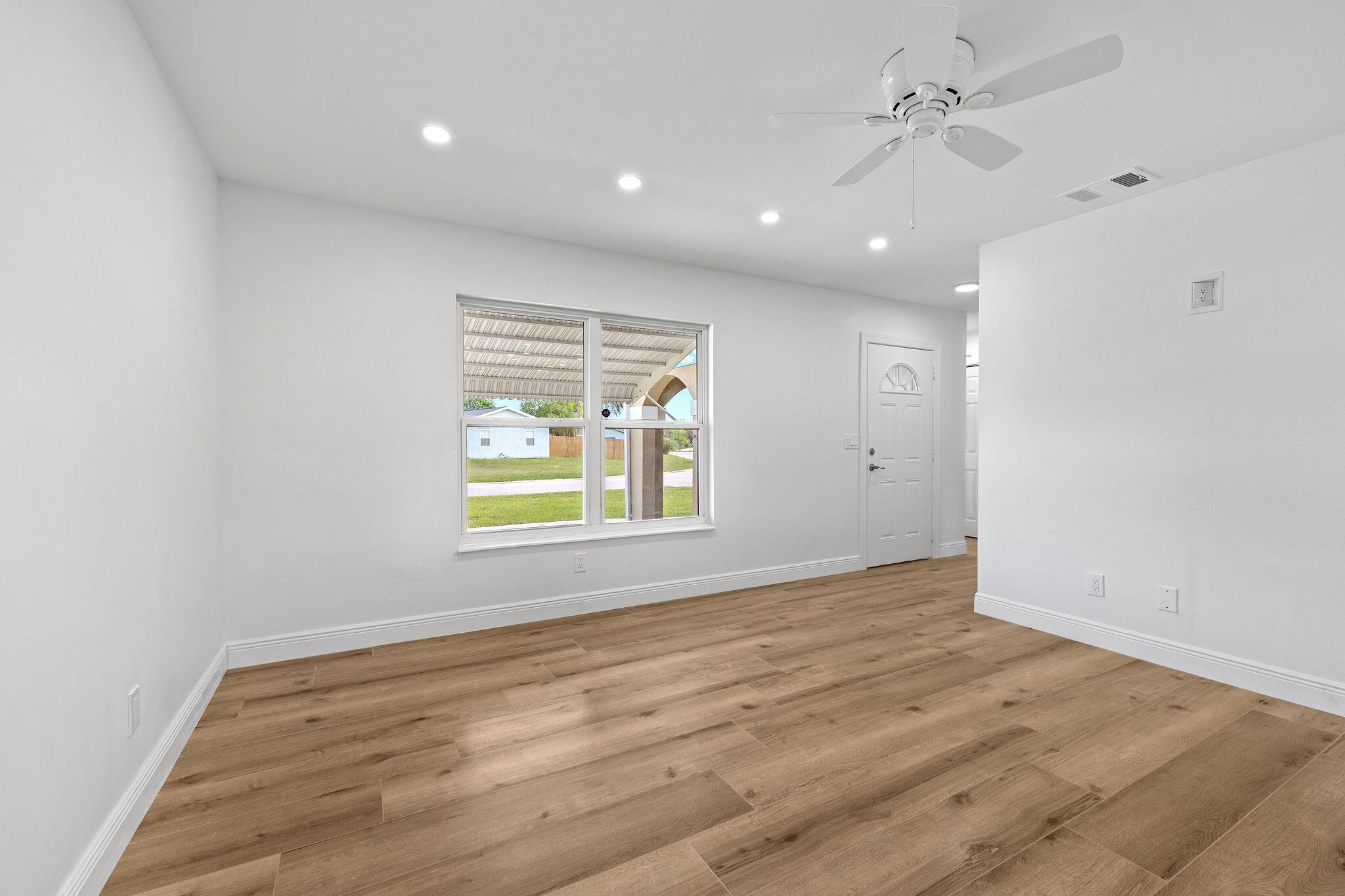 2042 SE Oxmoor Terrace, Port St. Lucie, FL 34952, Port St. Lucie - Photo 5