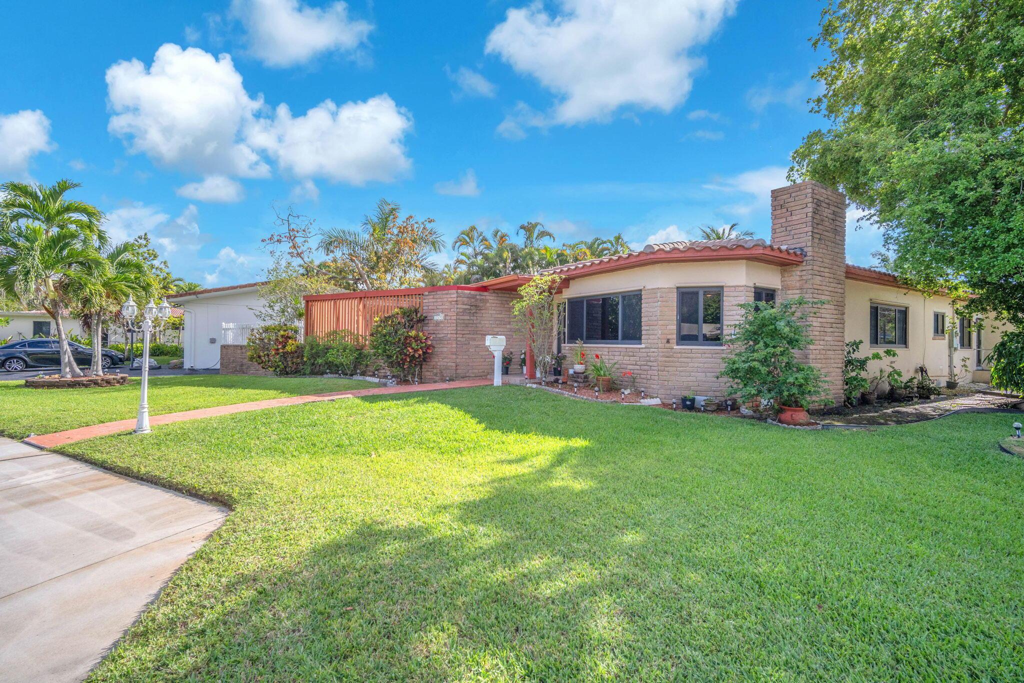 11490 W Biscayne Canal Road, Miami, FL 33161, Miami - Photo 3