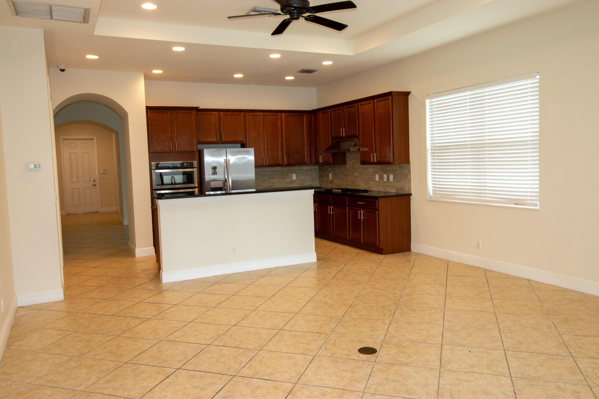 8253 NW 118th Way NW, Parkland, FL 33076, Parkland - Photo 3
