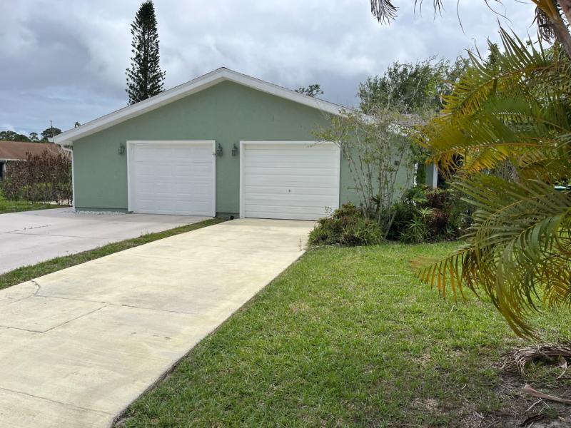 1438 SE Larkwood Circle, Port St. Lucie, FL 34952, Port St. Lucie