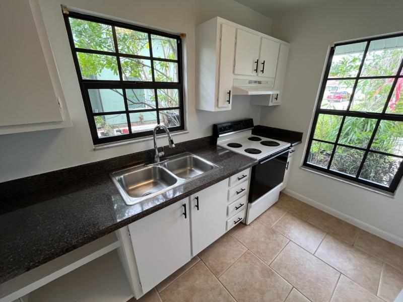1438 SE Larkwood Circle, Port St. Lucie, FL 34952, Port St. Lucie - Photo 3