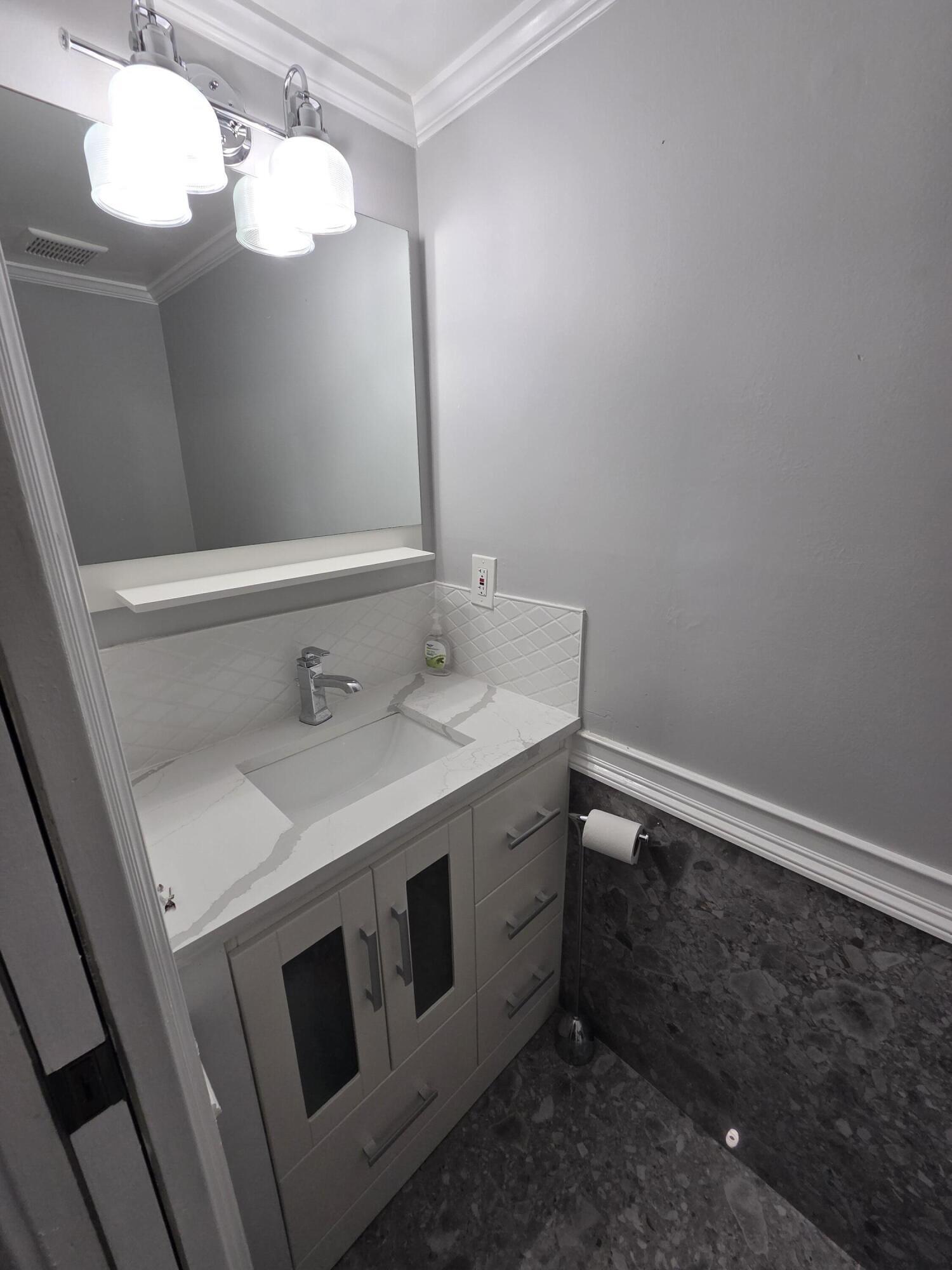 1351 NW 94th Way 1351, Coral Springs, FL 33071, Coral Springs - Photo 4