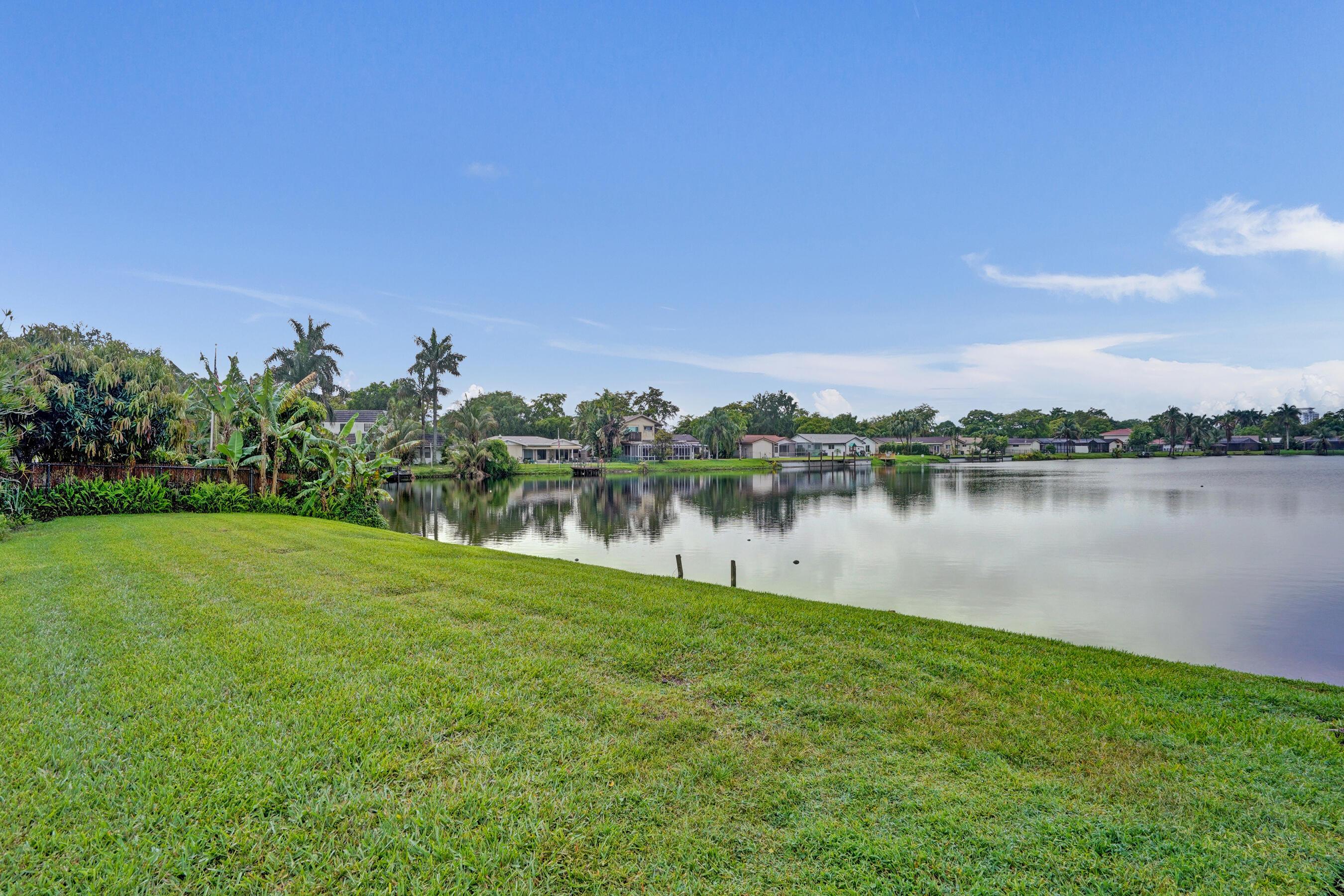 1721 SW 69th Avenue, Plantation, FL 33317, Plantation - Photo 3