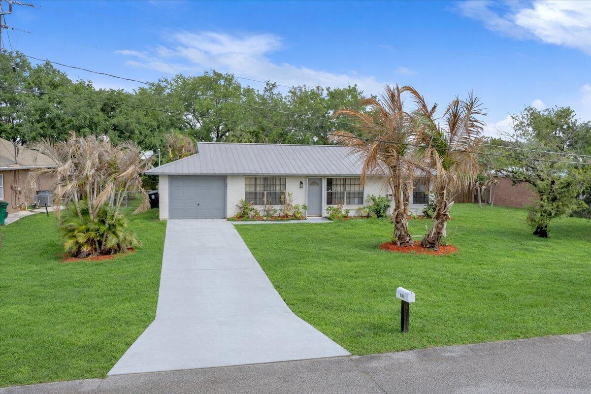 841 NW Riverside Drive, Port St. Lucie, FL 34983, Port St. Lucie - Photo 3