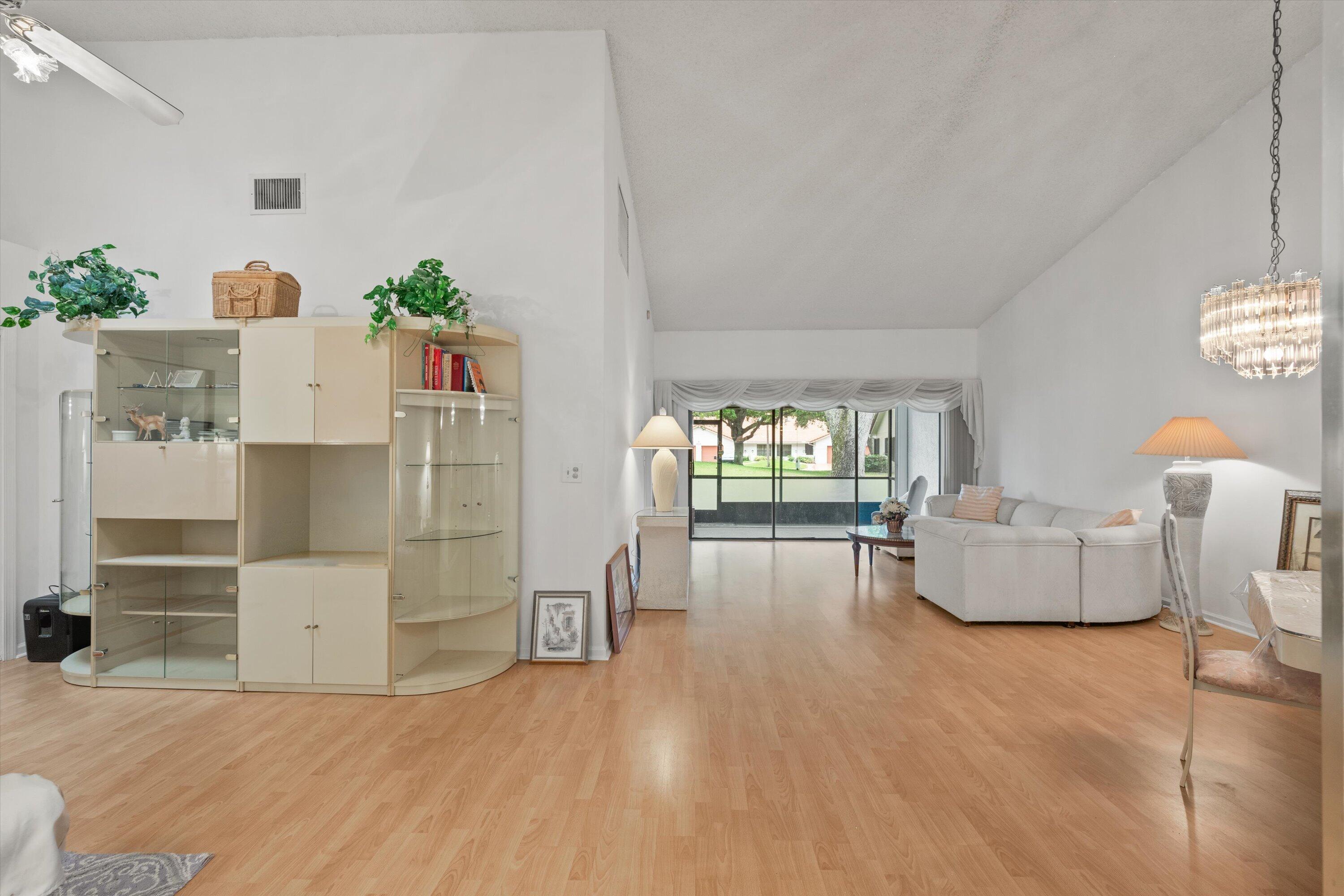 9832 Pavarotti Terrace 103, Boynton Beach, FL 33437, Boynton Beach - Photo 3