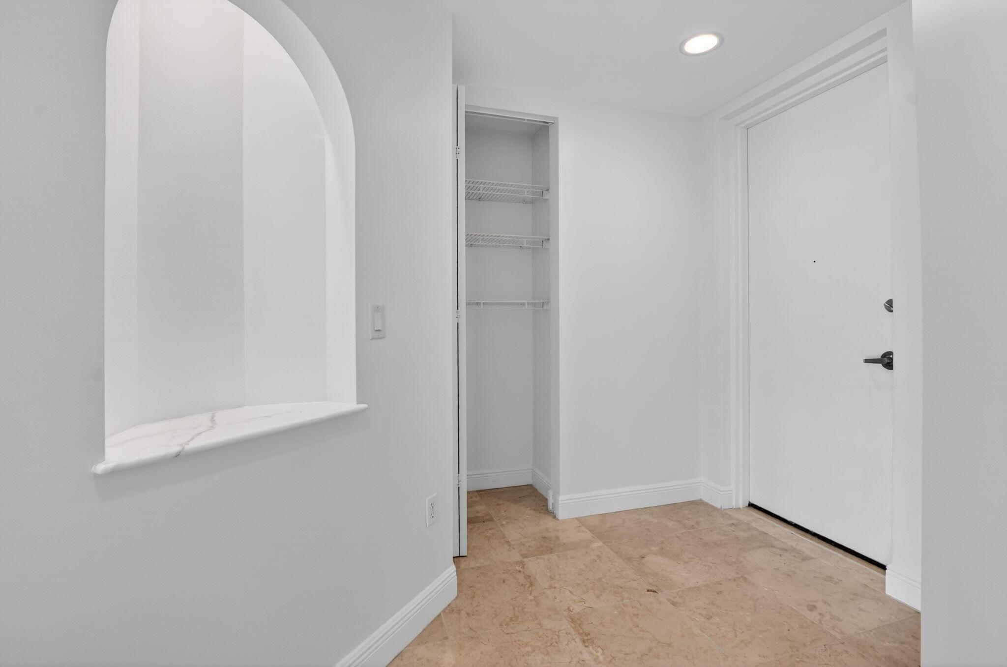 616 SE 20th Avenue 302, Deerfield Beach, FL 33441, Deerfield Beach - Photo 4