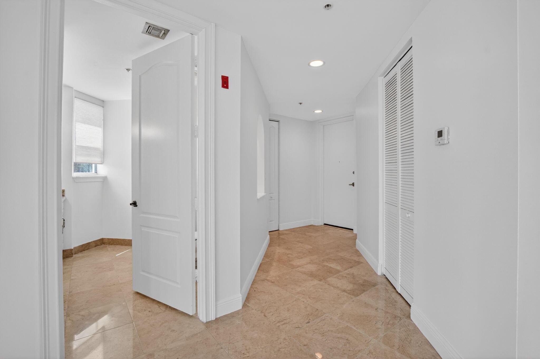 616 SE 20th Avenue 302, Deerfield Beach, FL 33441, Deerfield Beach - Photo 5