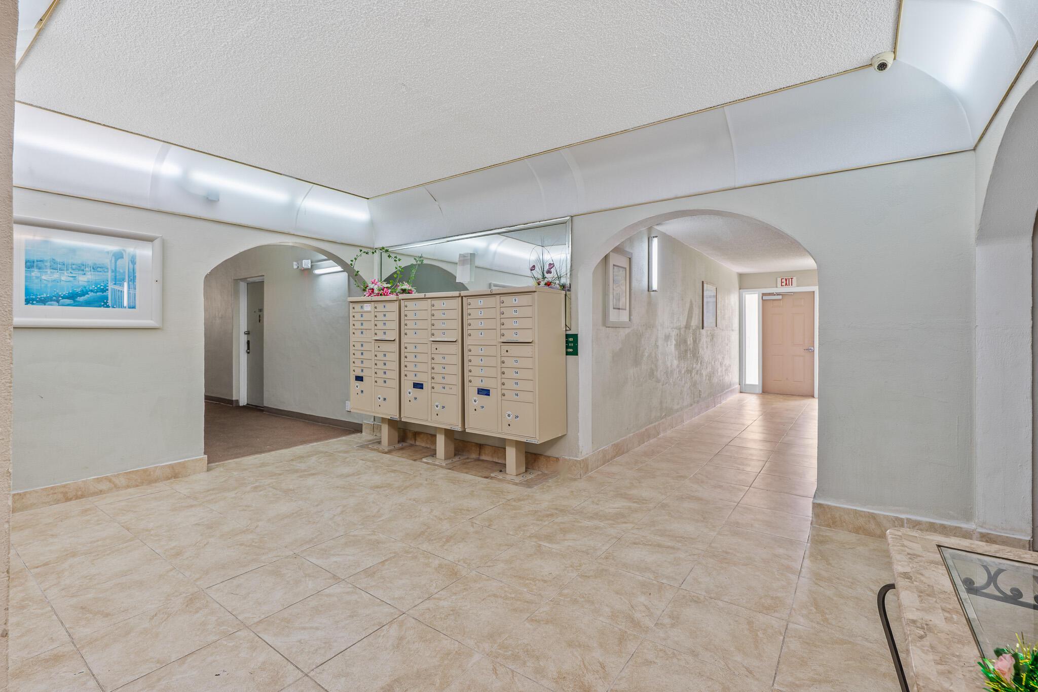 4047 NW 16th Street 206, Lauderhill, FL 33313, Lauderhill - Photo 3