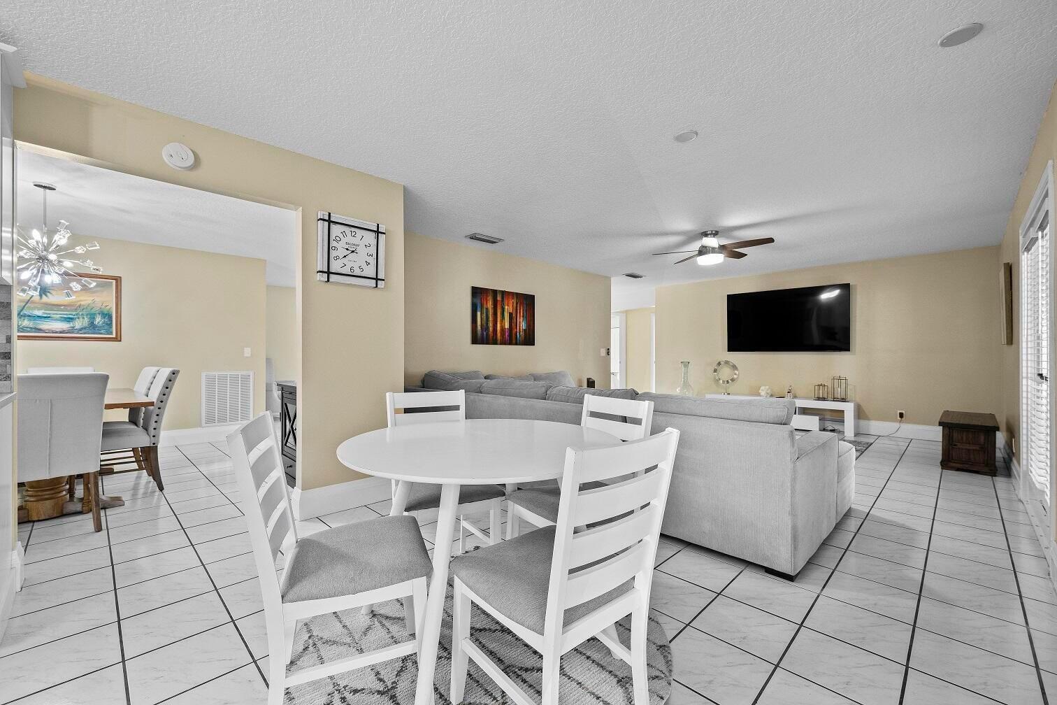 13724 Lilac Place, Wellington, FL 33414, Wellington - Photo 2