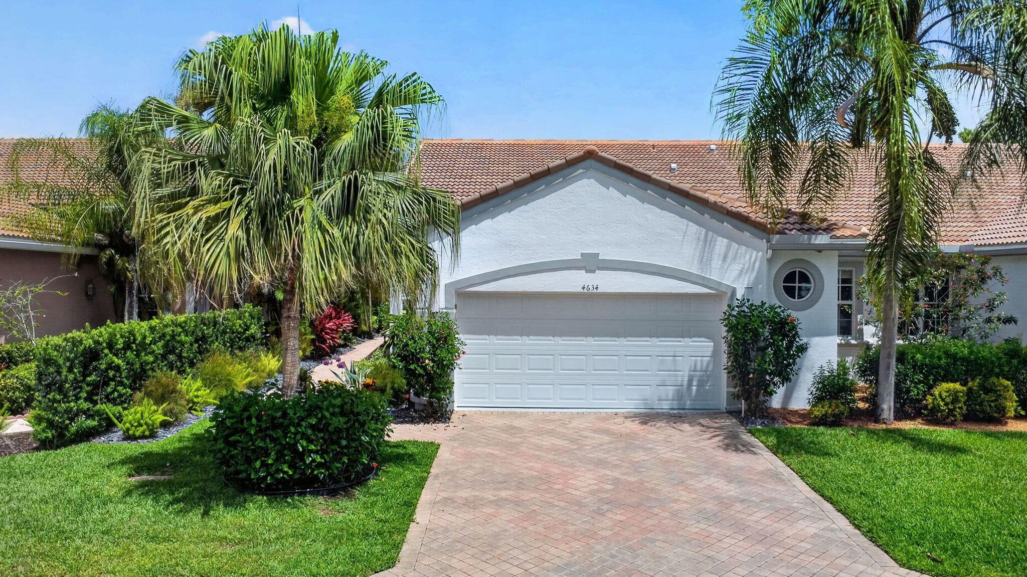 4634 Carlton Golf Drive, Lake Worth, FL 33449, Lake Worth - Photo 4