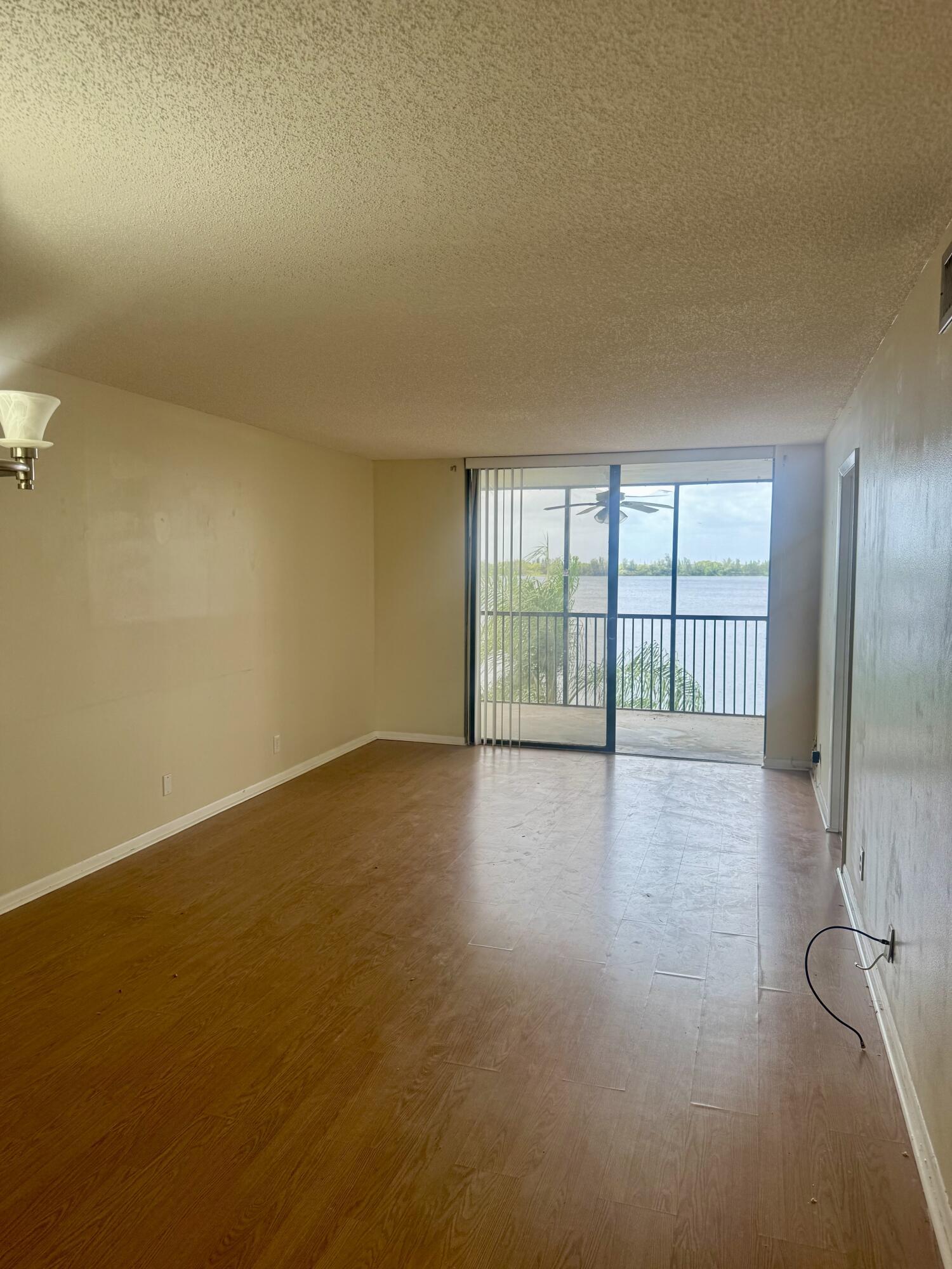 110 Lake Emerald Drive 404, Oakland Park, FL 33309, Oakland Park - Photo 5