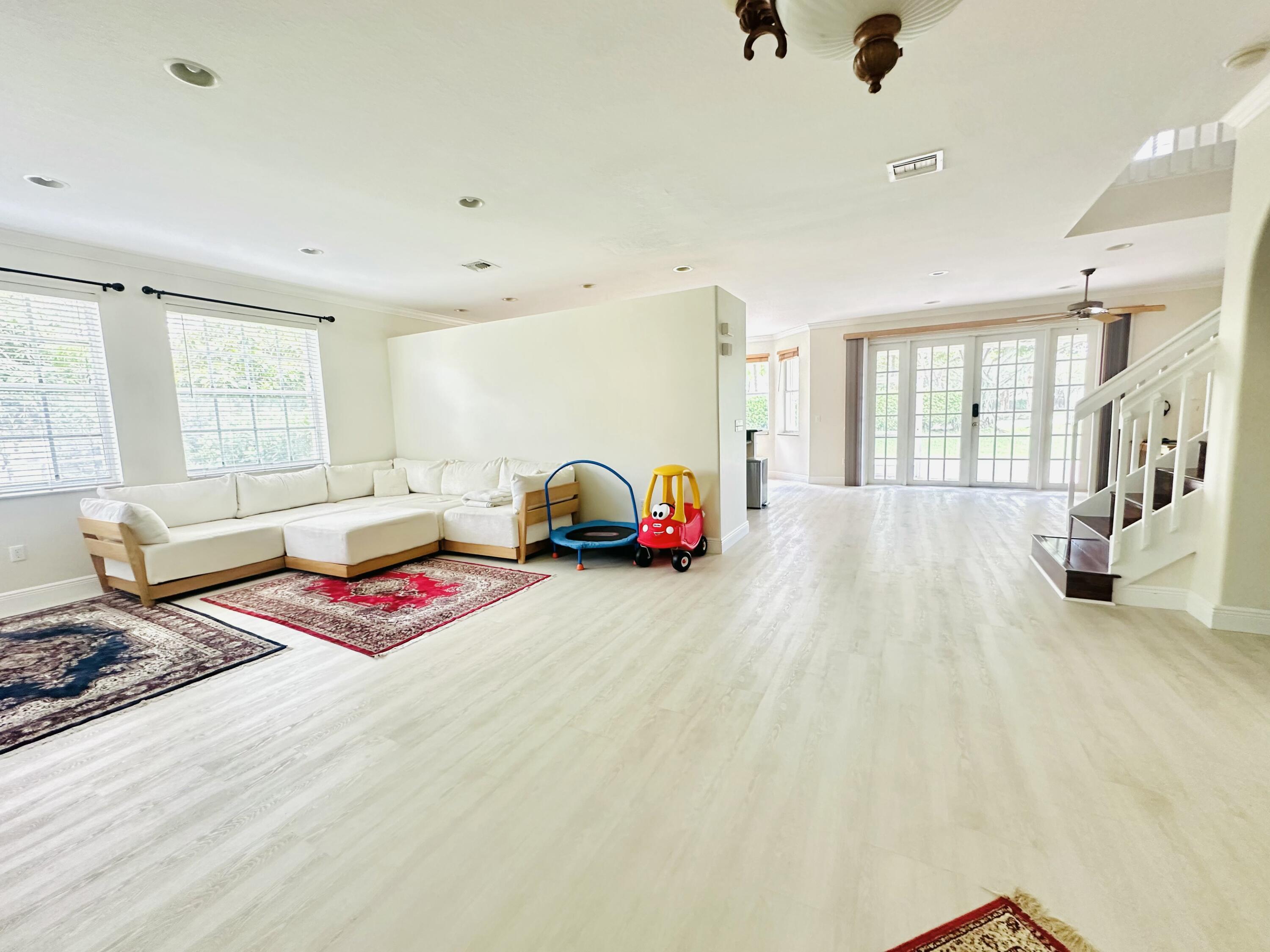 9728 Wyeth Court, Wellington, FL 33414, Wellington - Photo 2