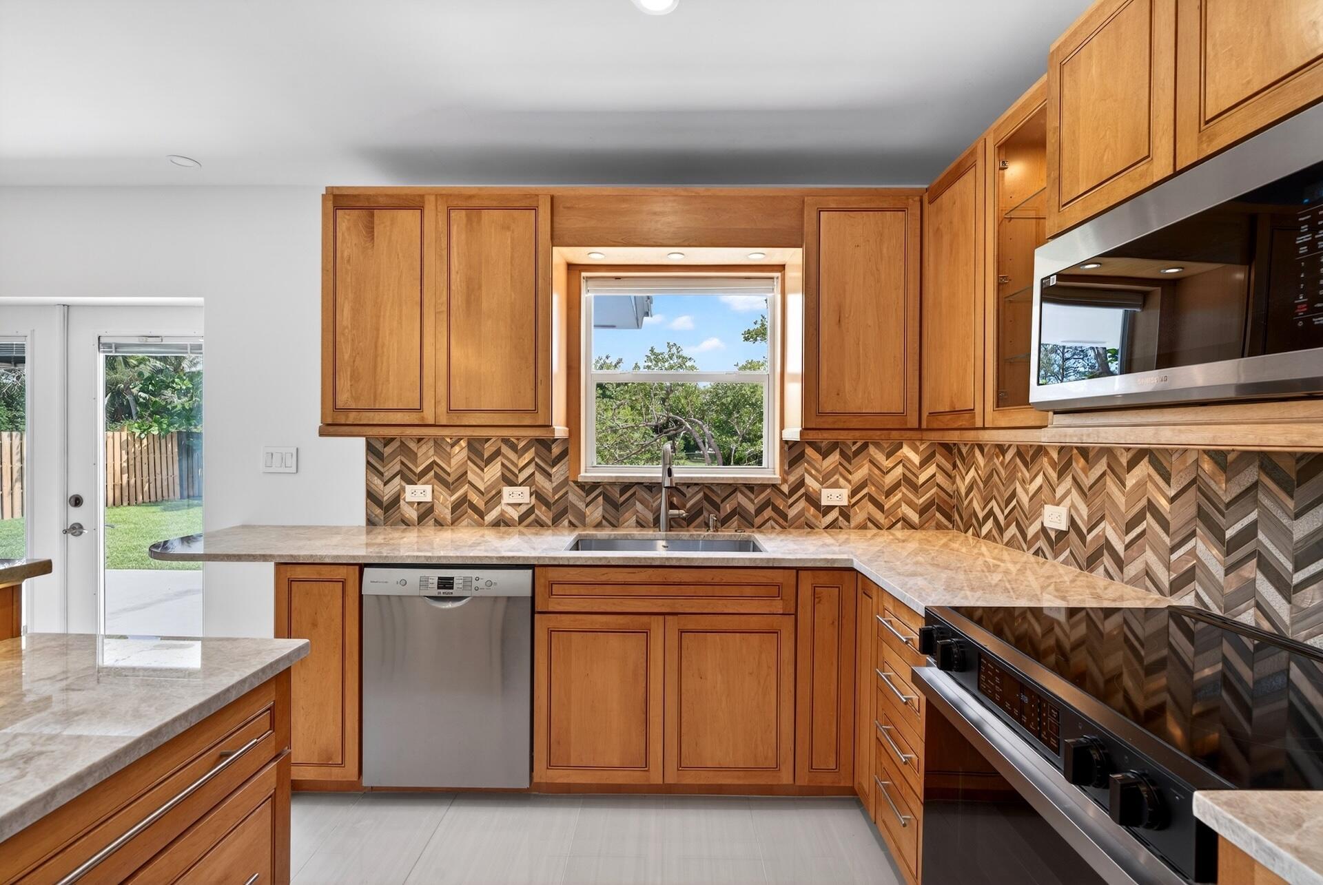 648 NW 30th Court, Wilton Manors, FL 33311, Wilton Manors - Photo 5