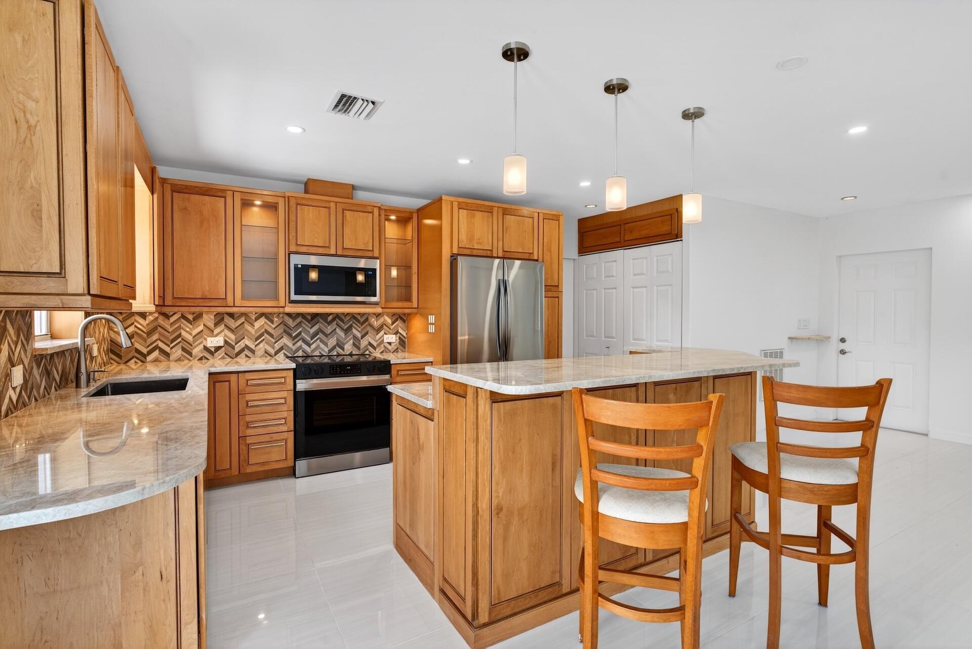 648 NW 30th Court, Wilton Manors, FL 33311, Wilton Manors - Photo 4